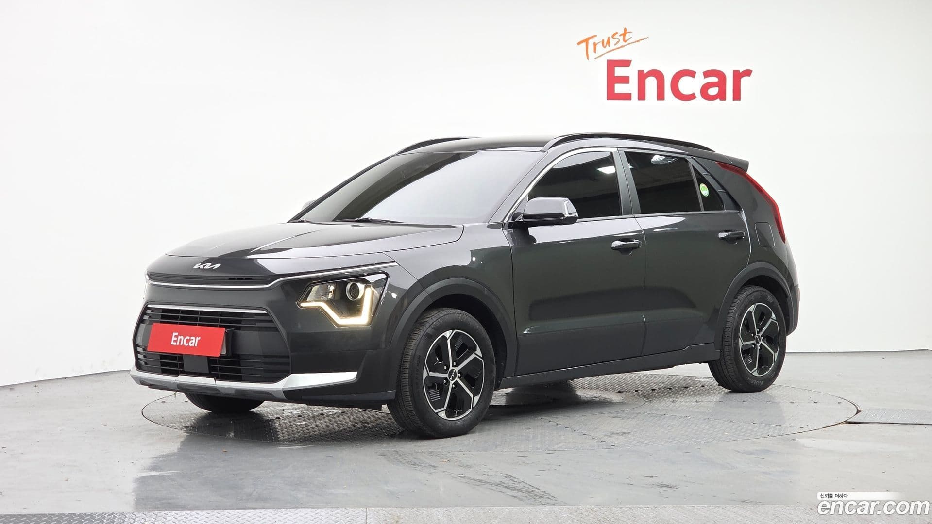 Main__Slider__Photo:Niro Kia 2022.3-0