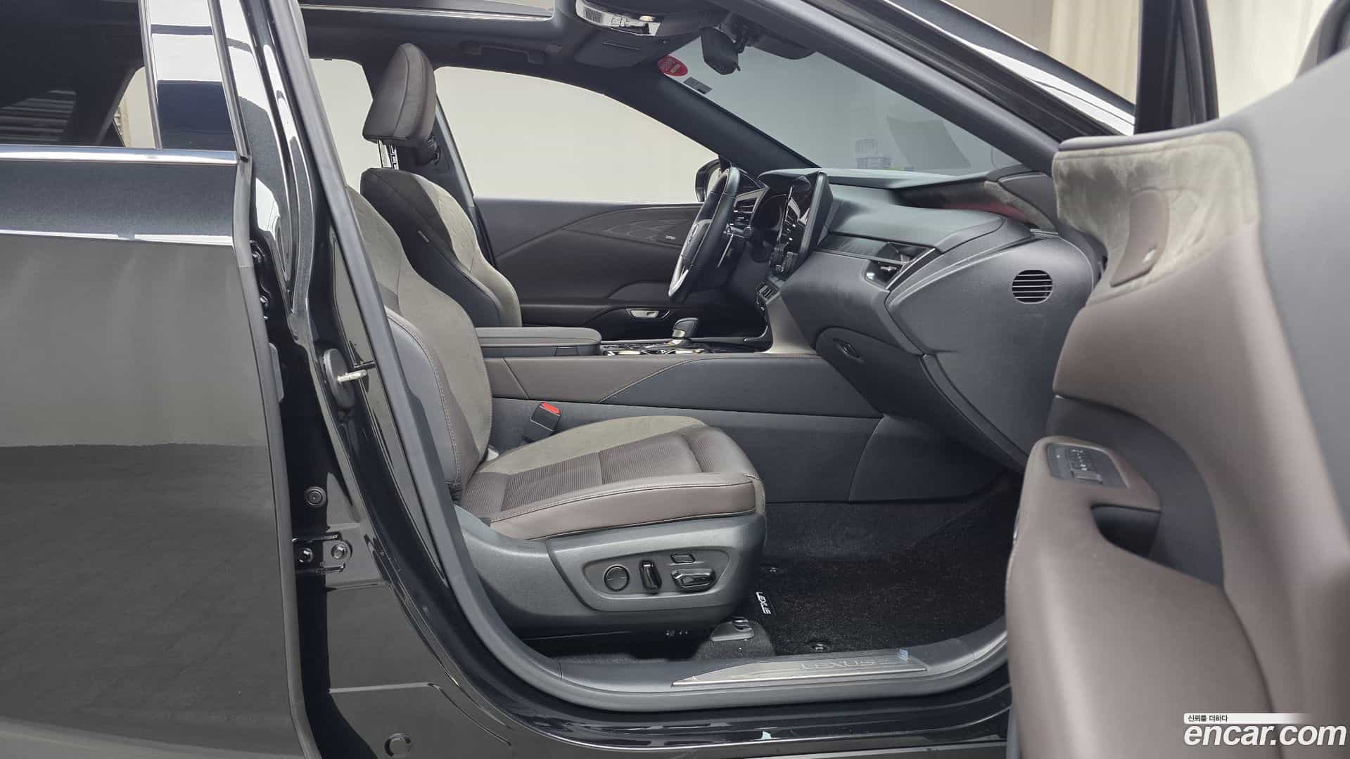 RX Lexus 2023.8-OPTION-015