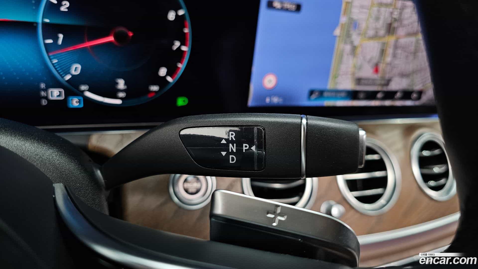 E-Class Mercedes-Benz 2021.3-INNER-009
