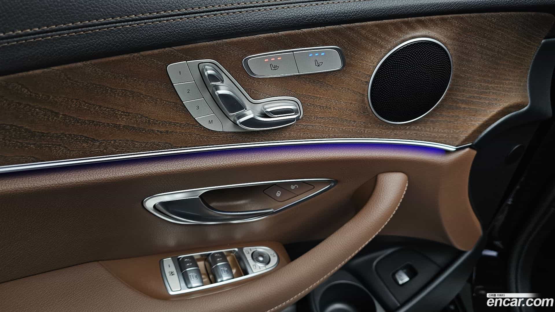 E-Class Mercedes-Benz 2021.3-OPTION-022