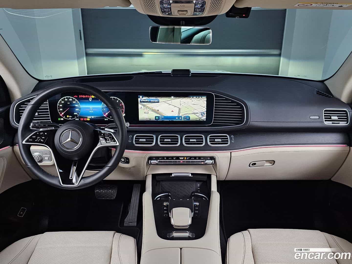 GLE-Class Mercedes-Benz 2025.4-INNER-007