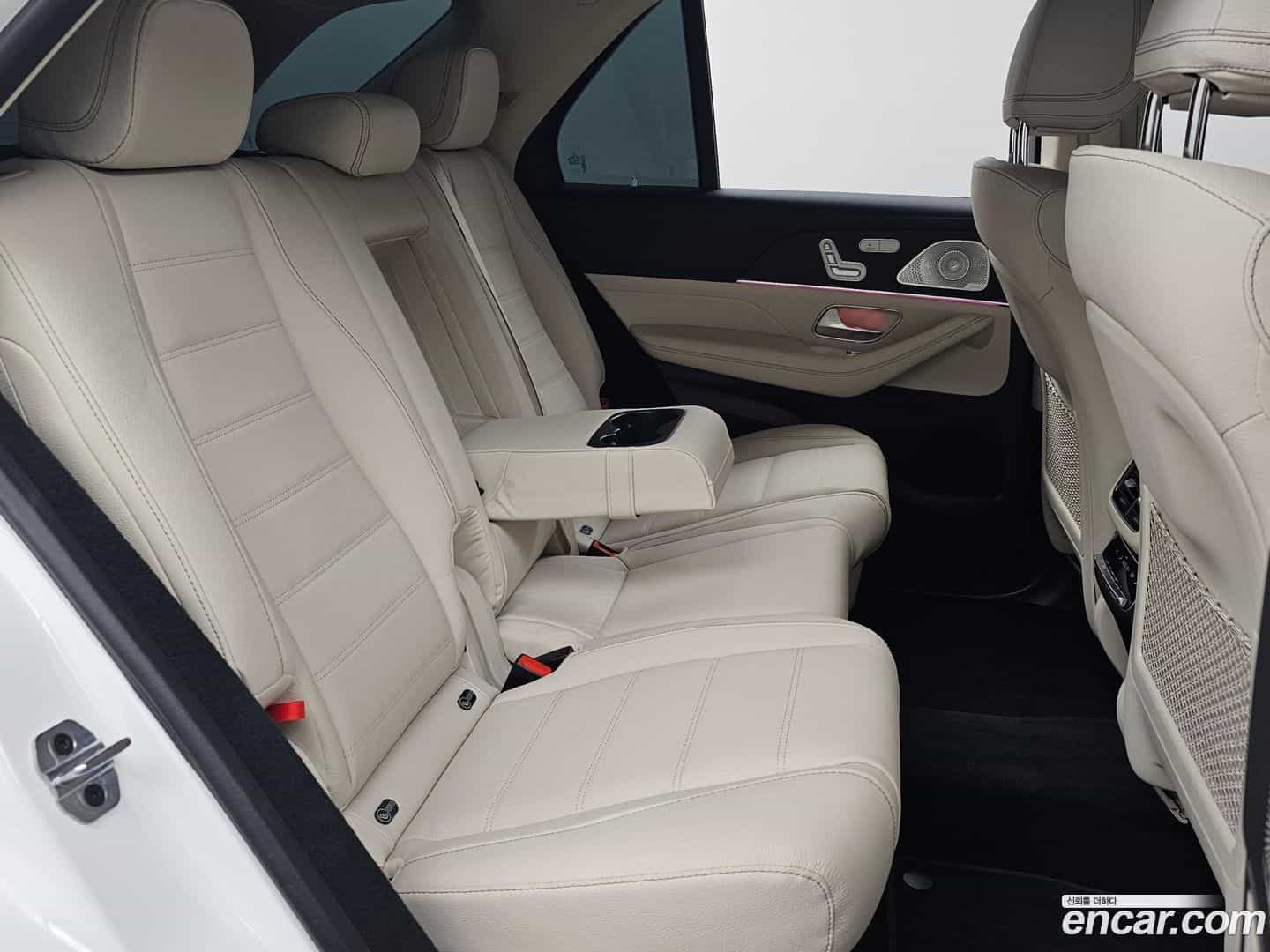 GLE-Class Mercedes-Benz 2025.4-OPTION-016