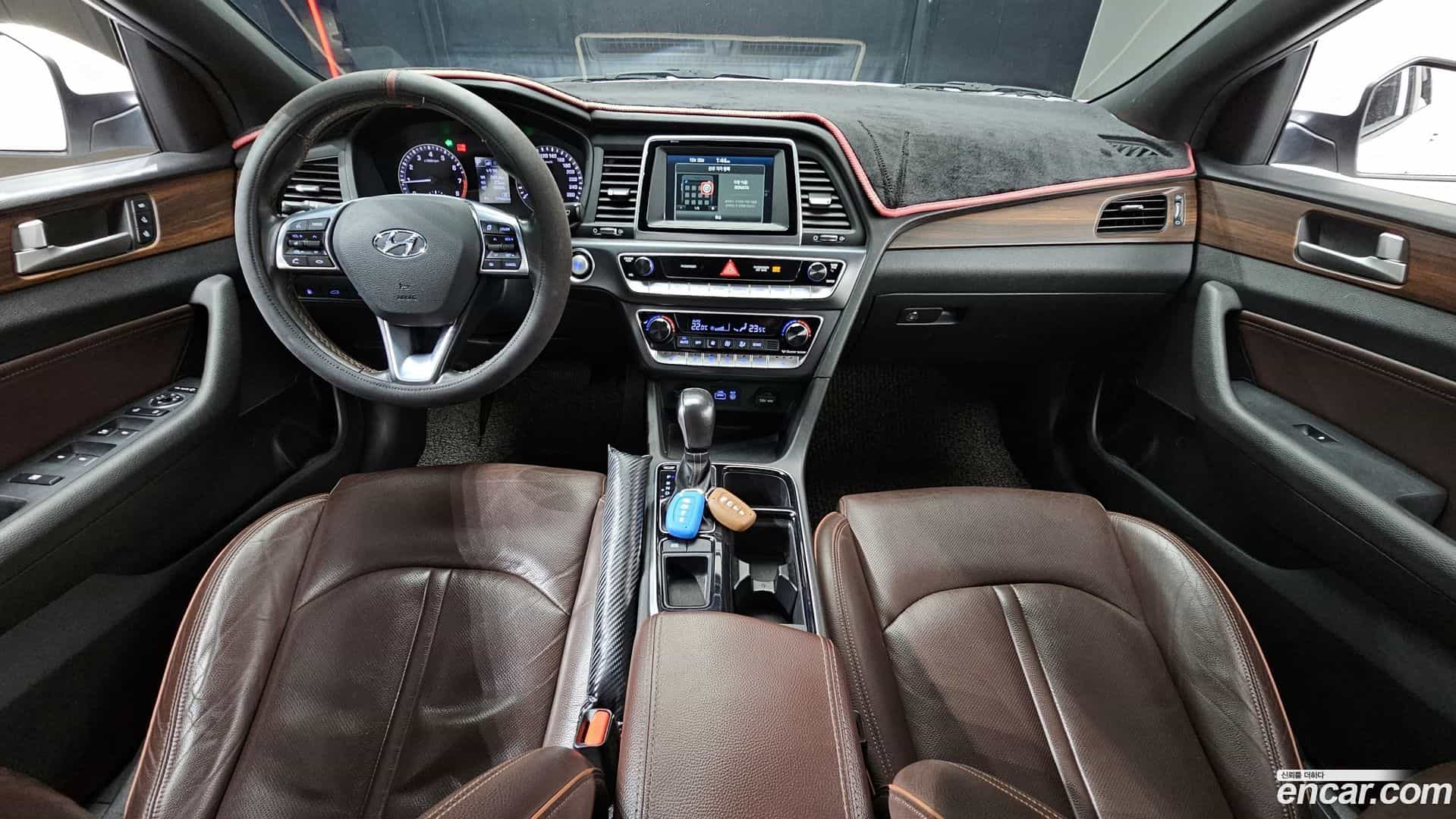 Sonata Hyundai 2017.10-INNER-007