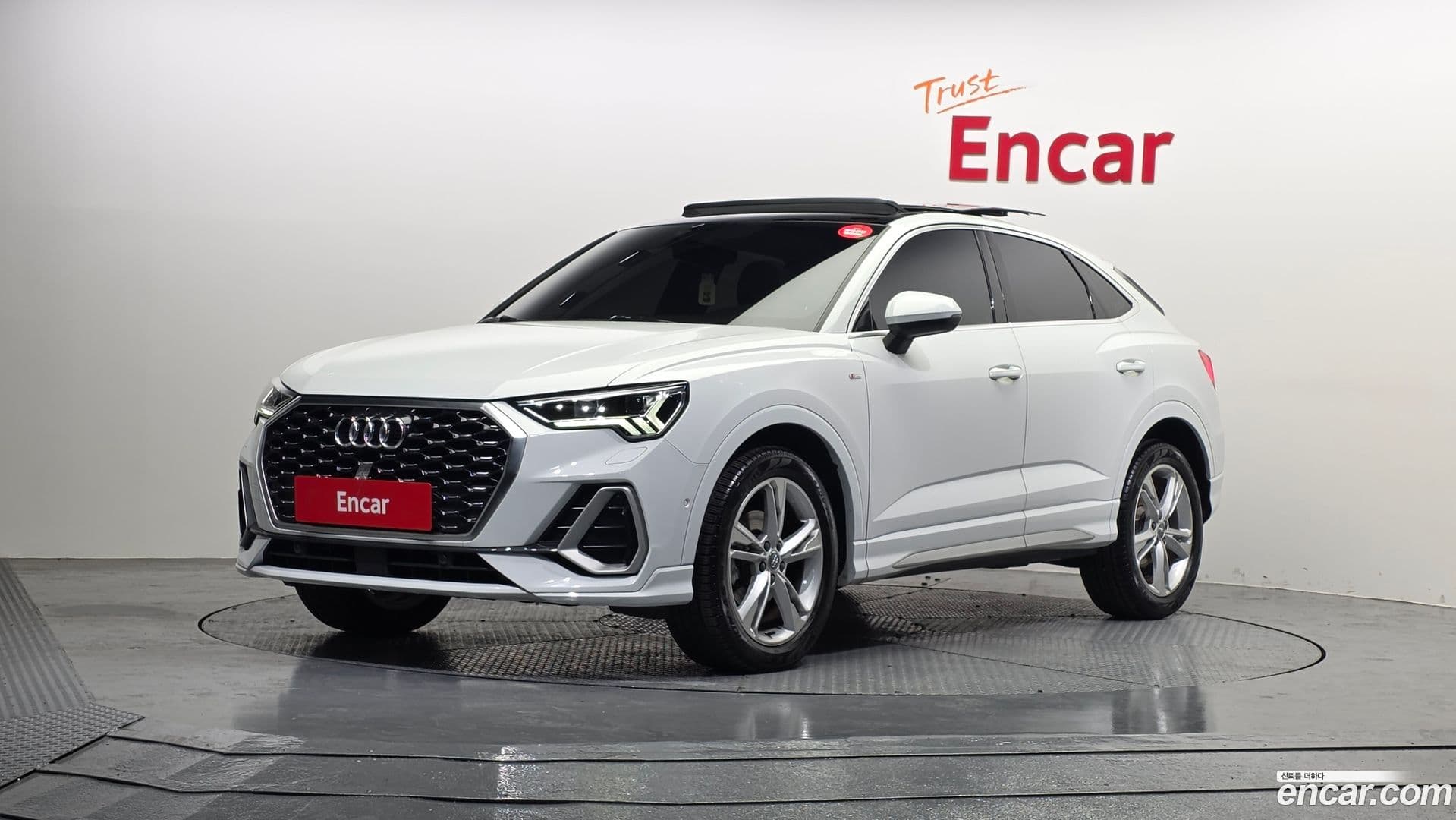 Main__Slider__Photo:Q3 Audi 2020.7-0