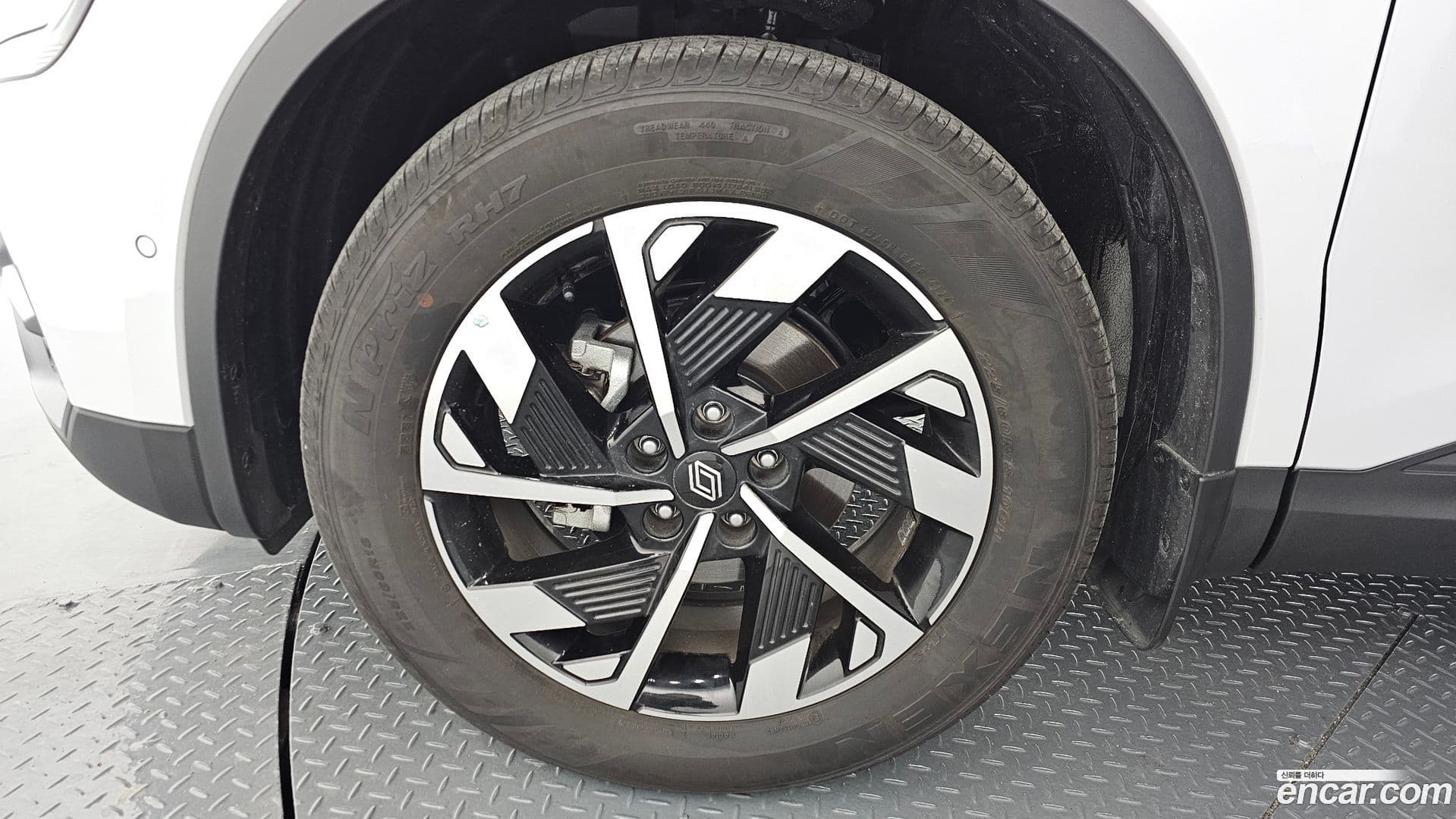 Main__Slider__Photo:QM6 Renault Korea 2025.6-4