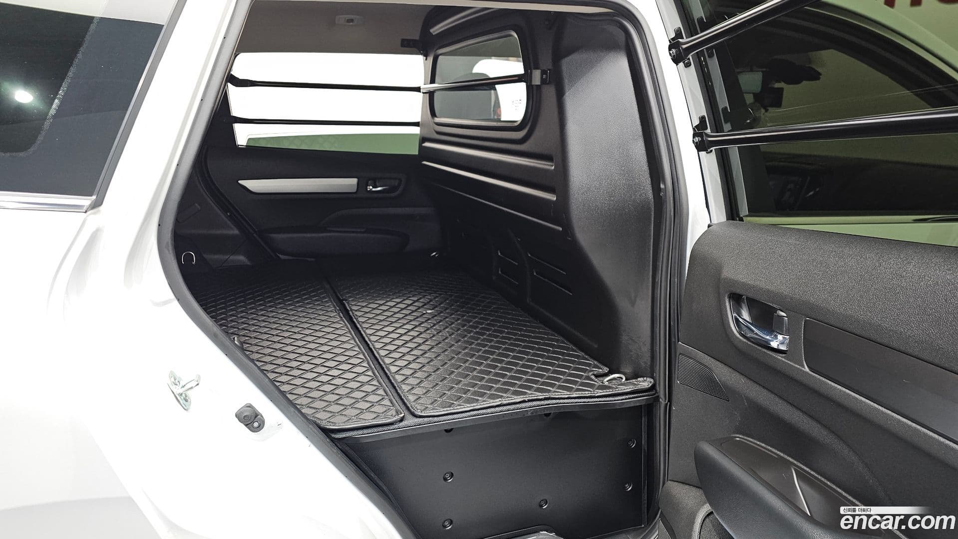 Main__Slider__Photo:QM6 Renault Korea 2025.6-11