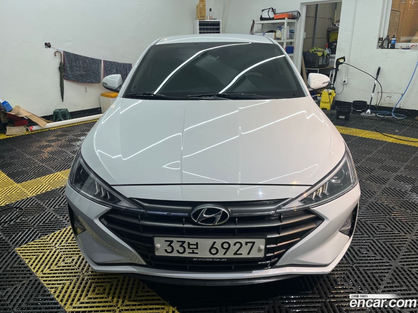 Main__Slider__Photo:AVANTE Hyundai 2019.6-0