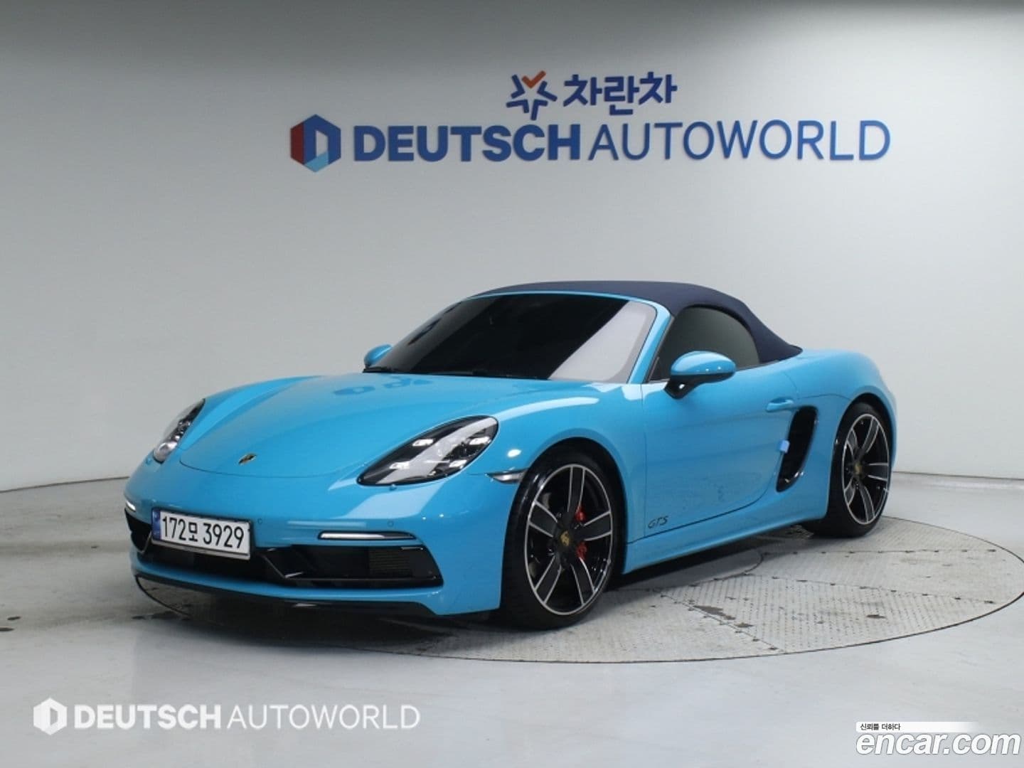 Main__Slider__Photo:718 Porsche 2019.0-0