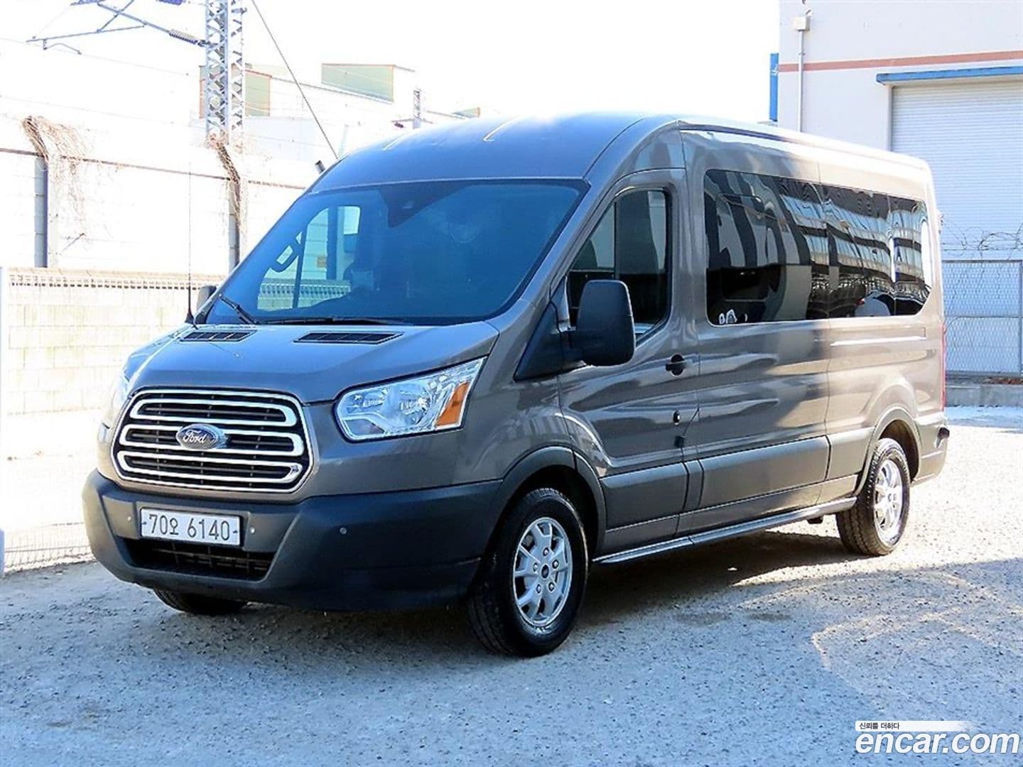 Main__Slider__Photo:Transit Ford 2016.1-0
