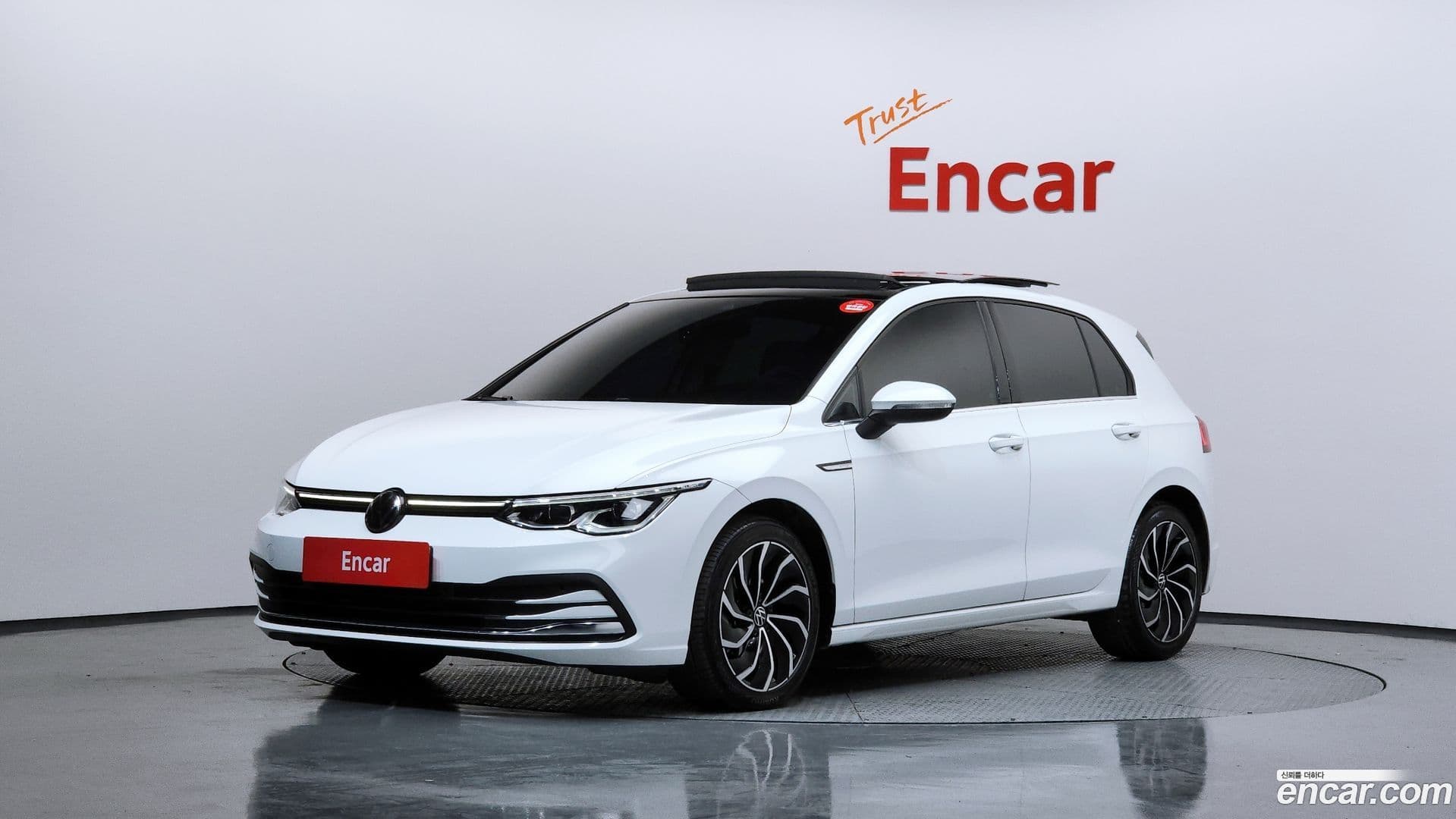 Main__Slider__Photo:Golf Volkswagen 2024.11-0