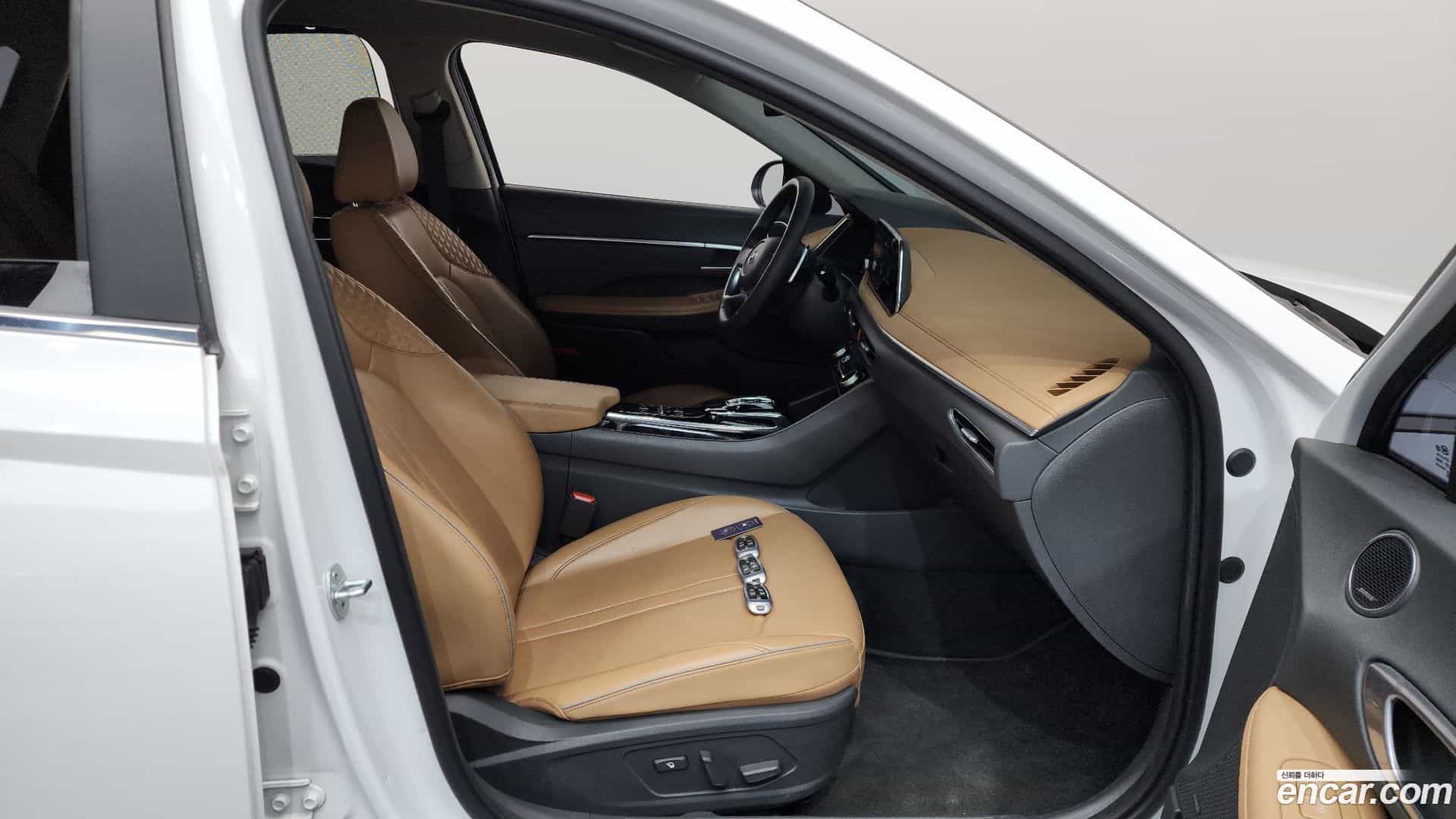 Sonata Hyundai 2019.3-OPTION-015