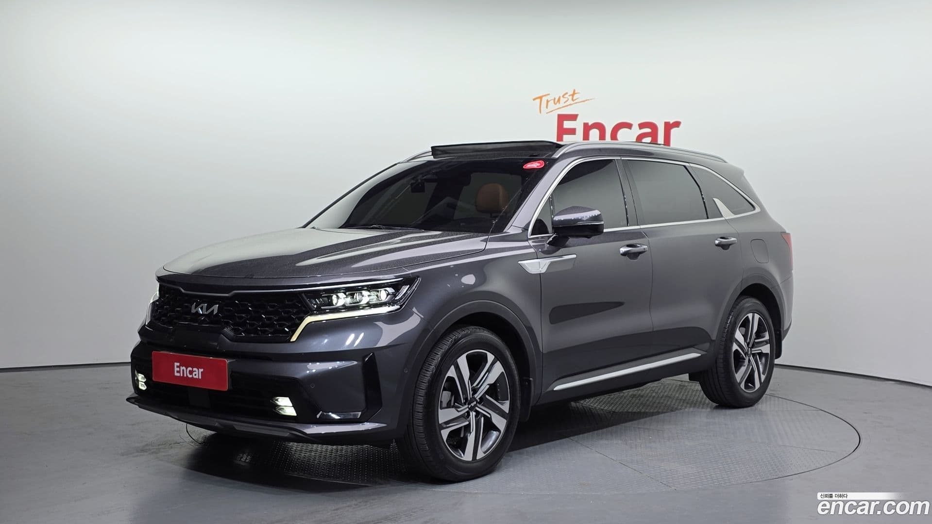 Main__Slider__Photo:Sorento Kia 2022.3-0