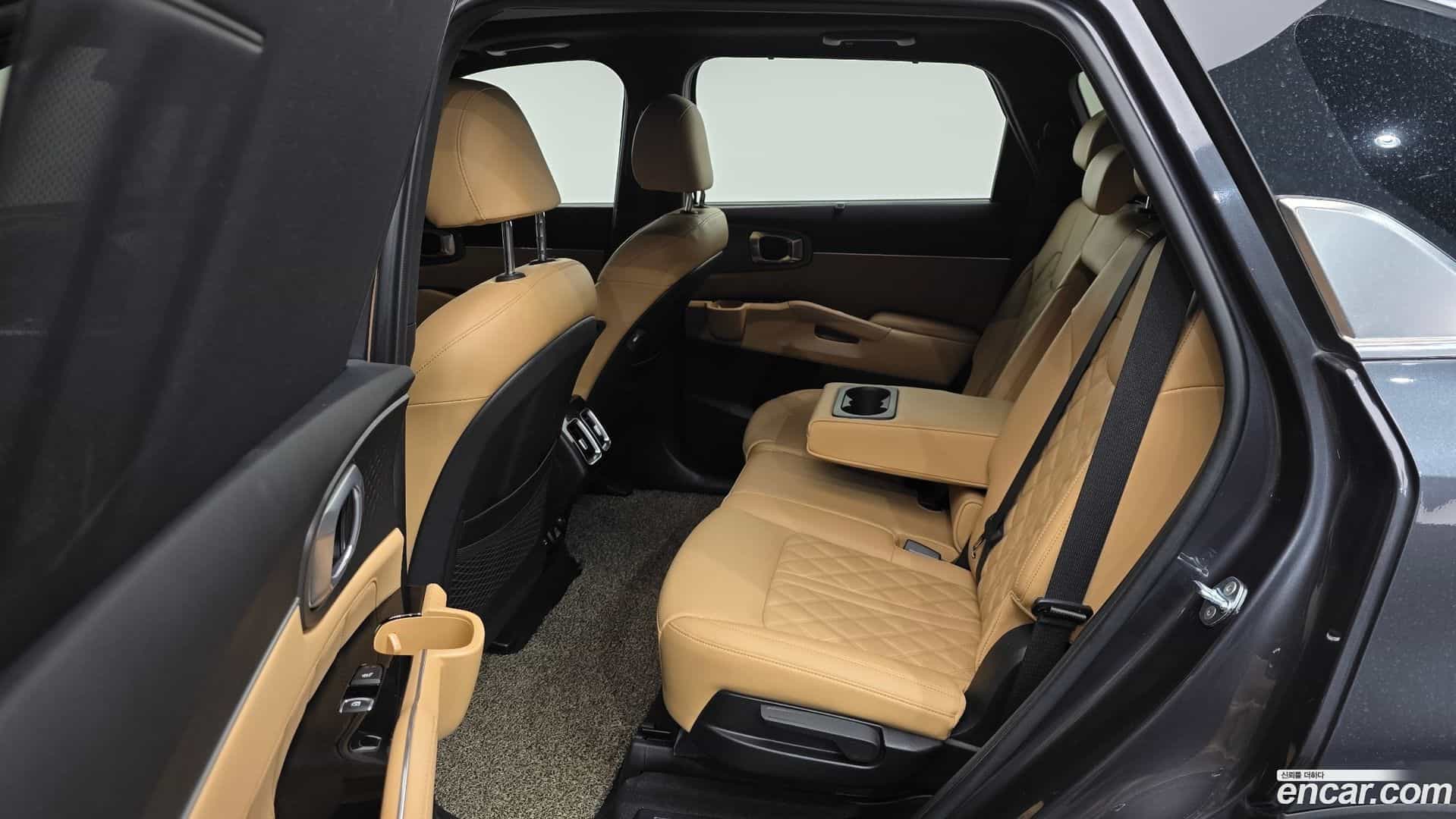 Sorento Kia 2022.3-OPTION-024