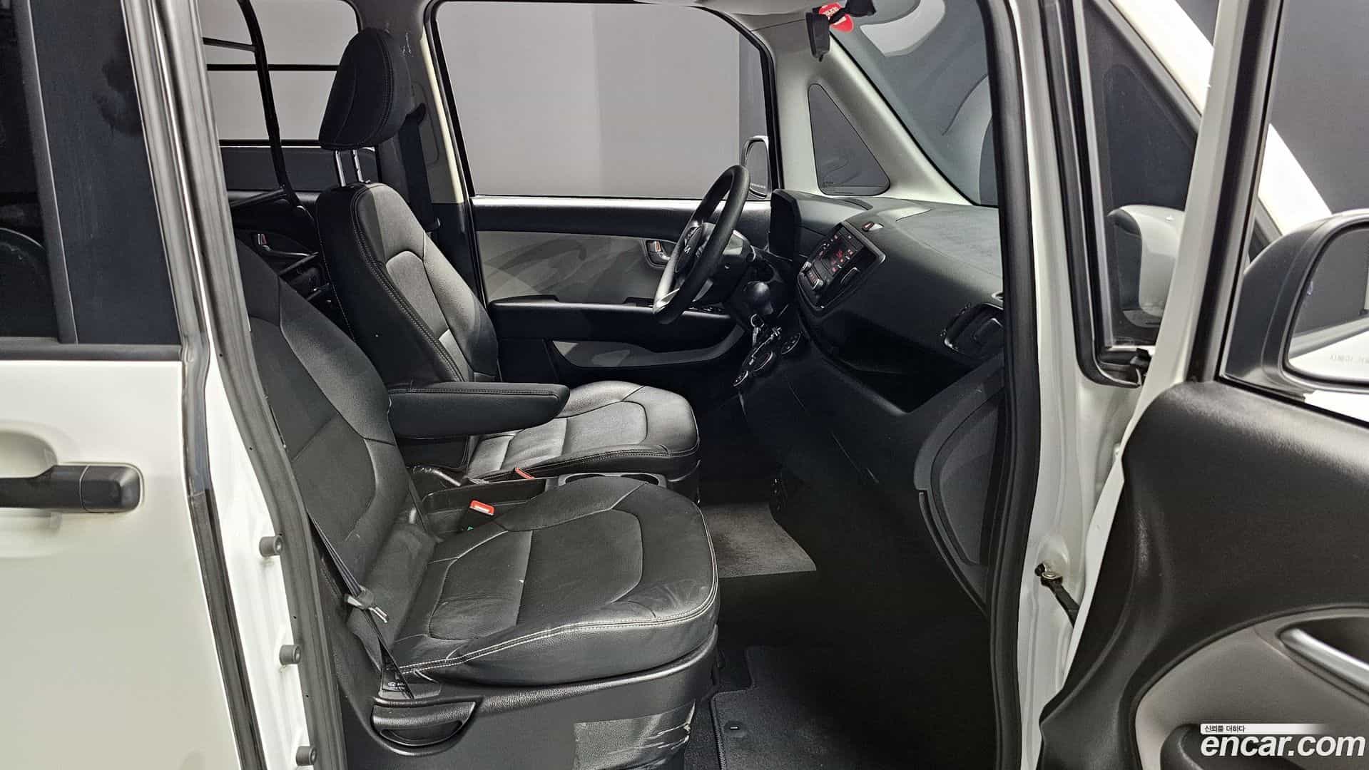 RAY Kia 2023.8-OPTION-015