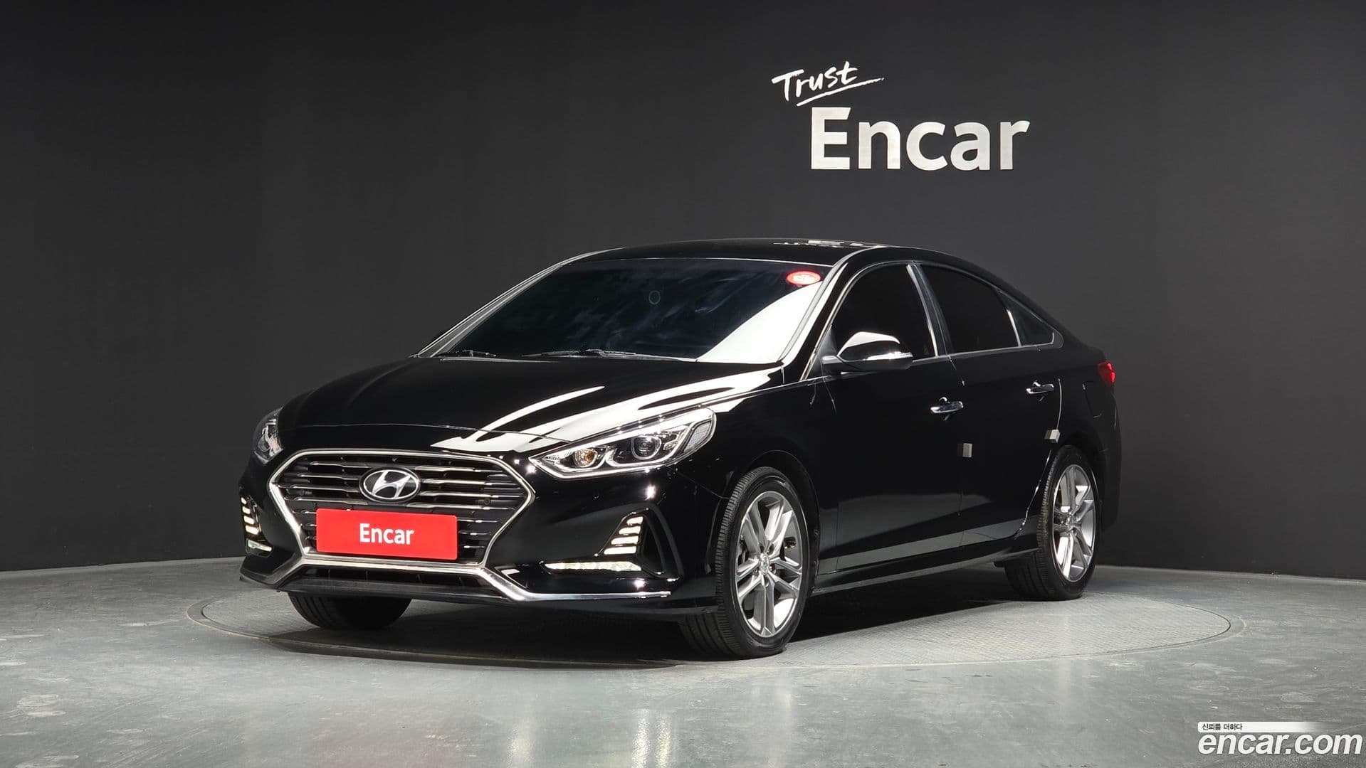 Main__Slider__Photo:Sonata Hyundai 2018.6-0