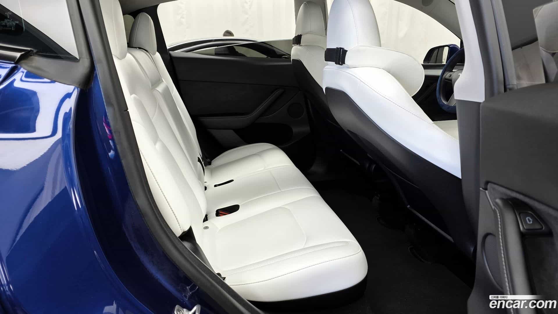 Model Y Tesla 2023.9-OPTION-016