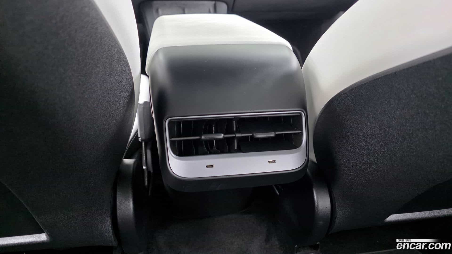 Model Y Tesla 2023.9-OPTION-023