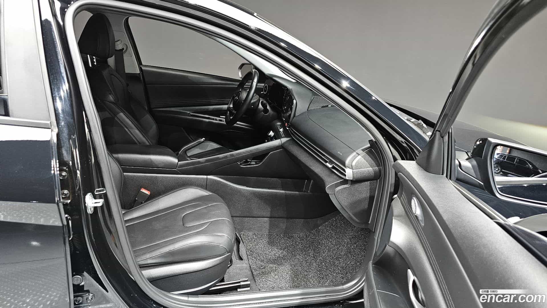 AVANTE Hyundai 2020.5-OPTION-016