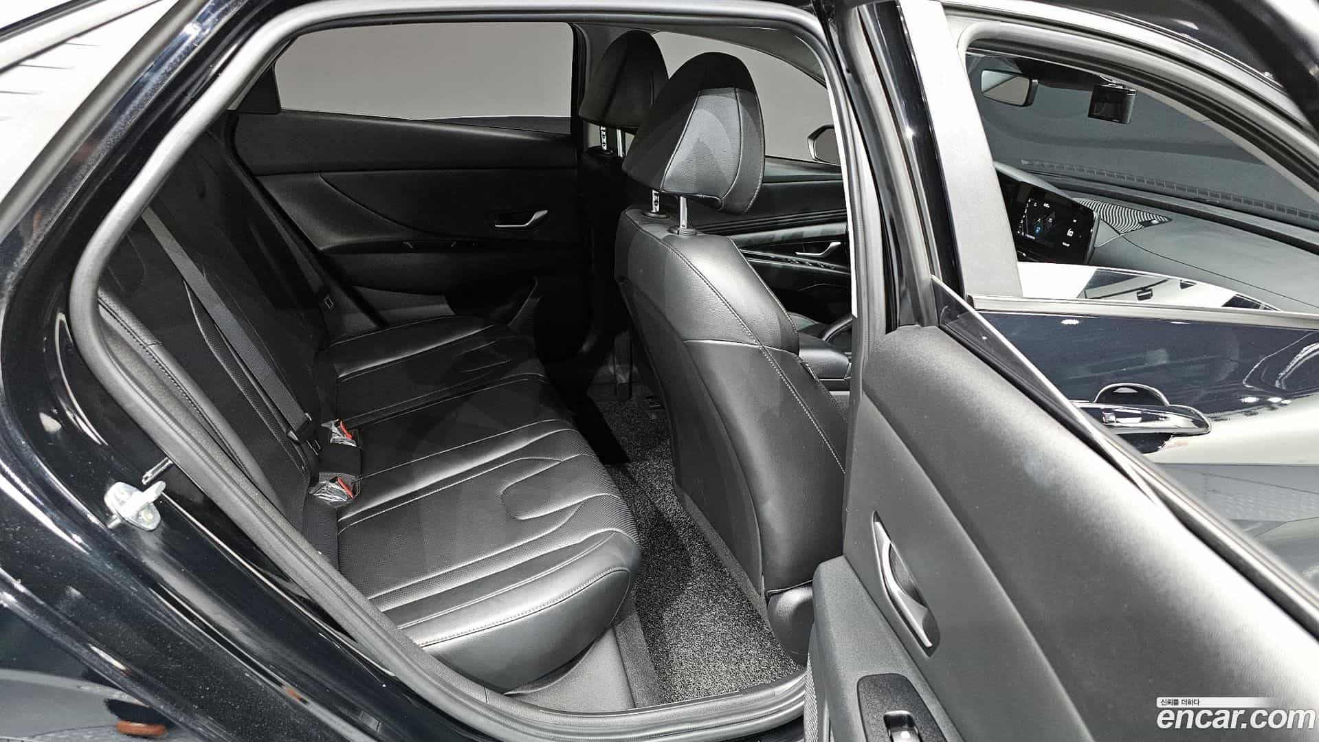 AVANTE Hyundai 2020.5-OPTION-017