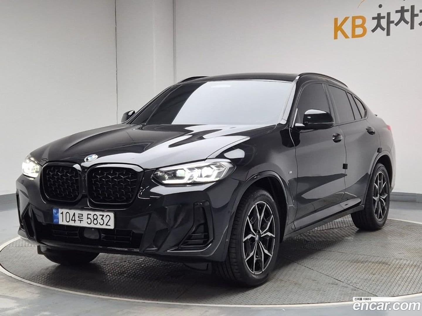 Main__Slider__Photo:X4 BMW 2023.1-0