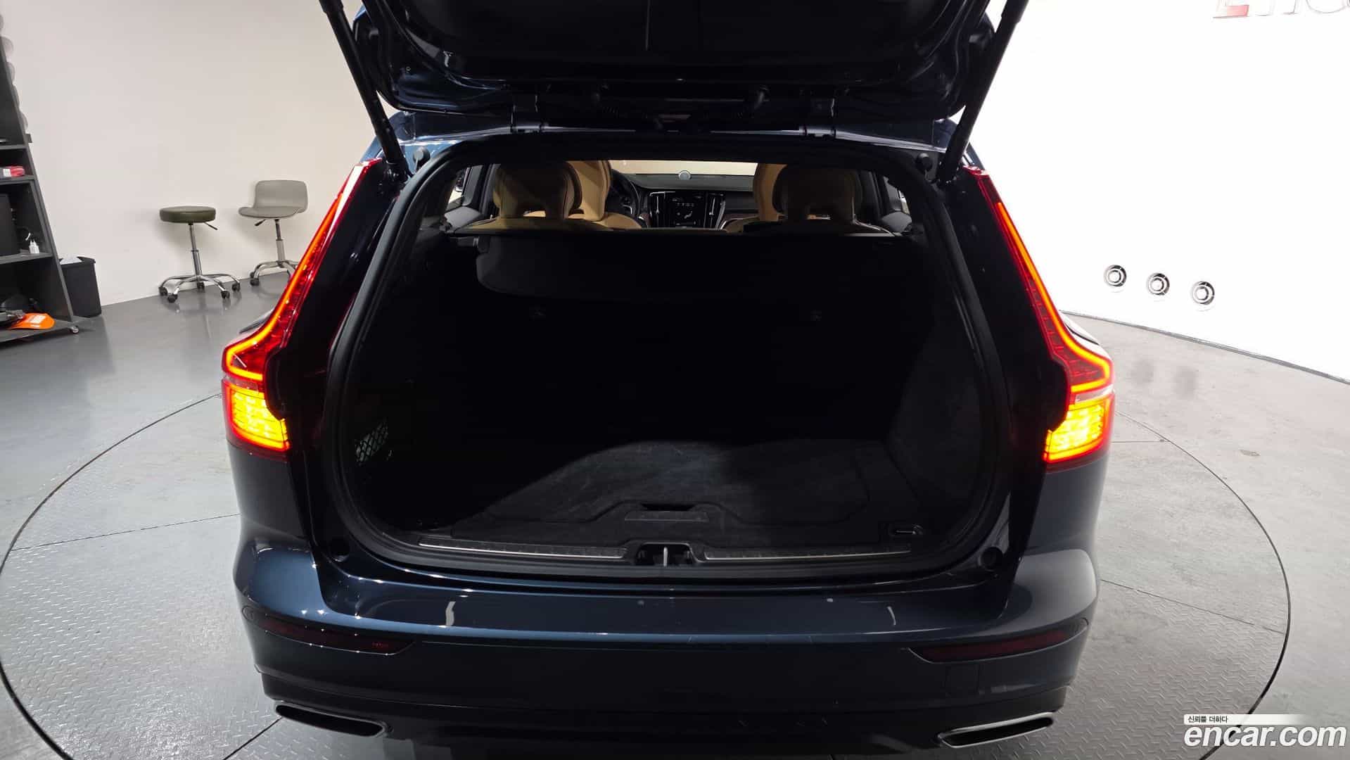 V60 Volvo 2021.3-OPTION-024