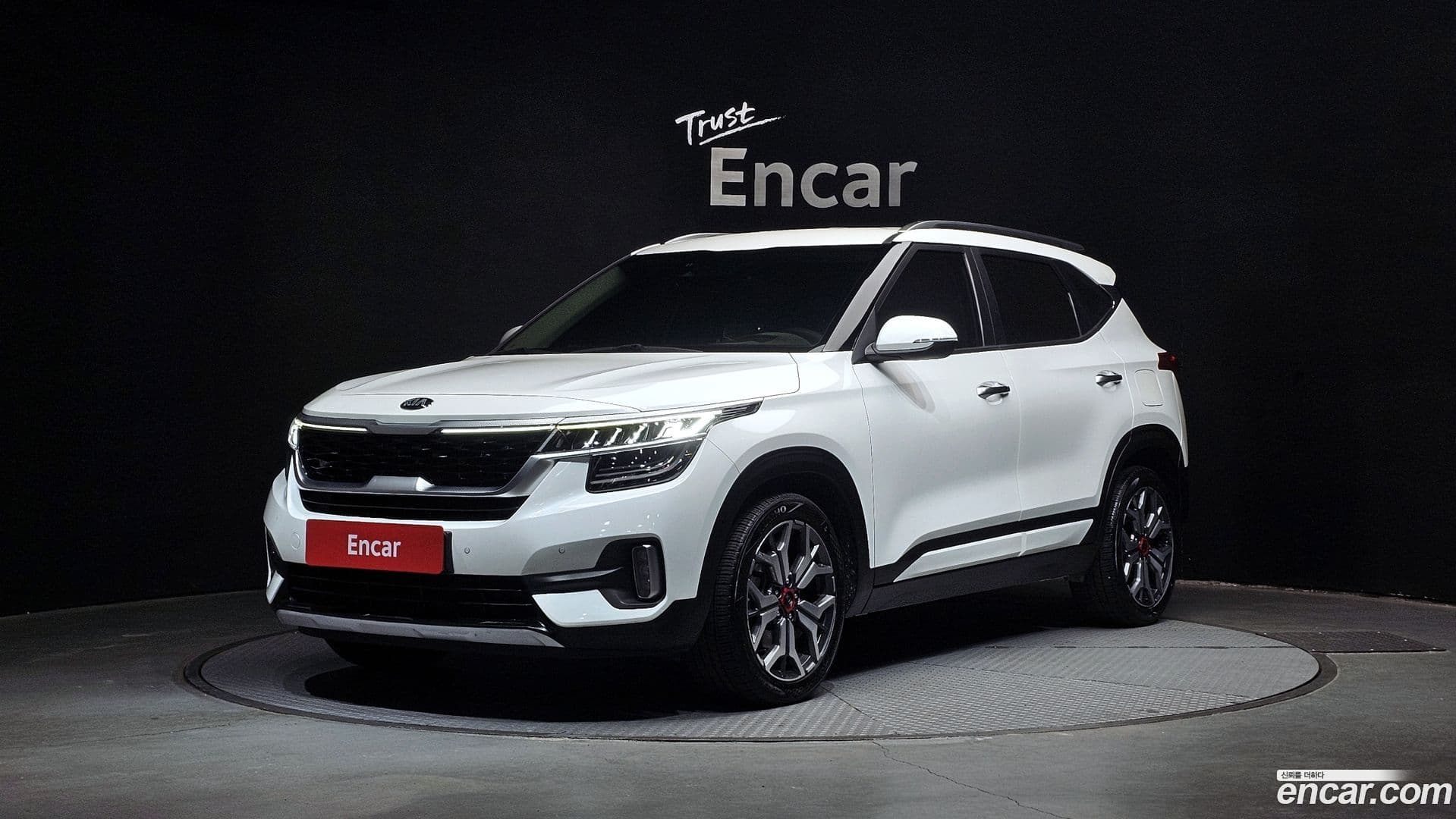 Main__Slider__Photo:Seltos Kia 2021.1-0