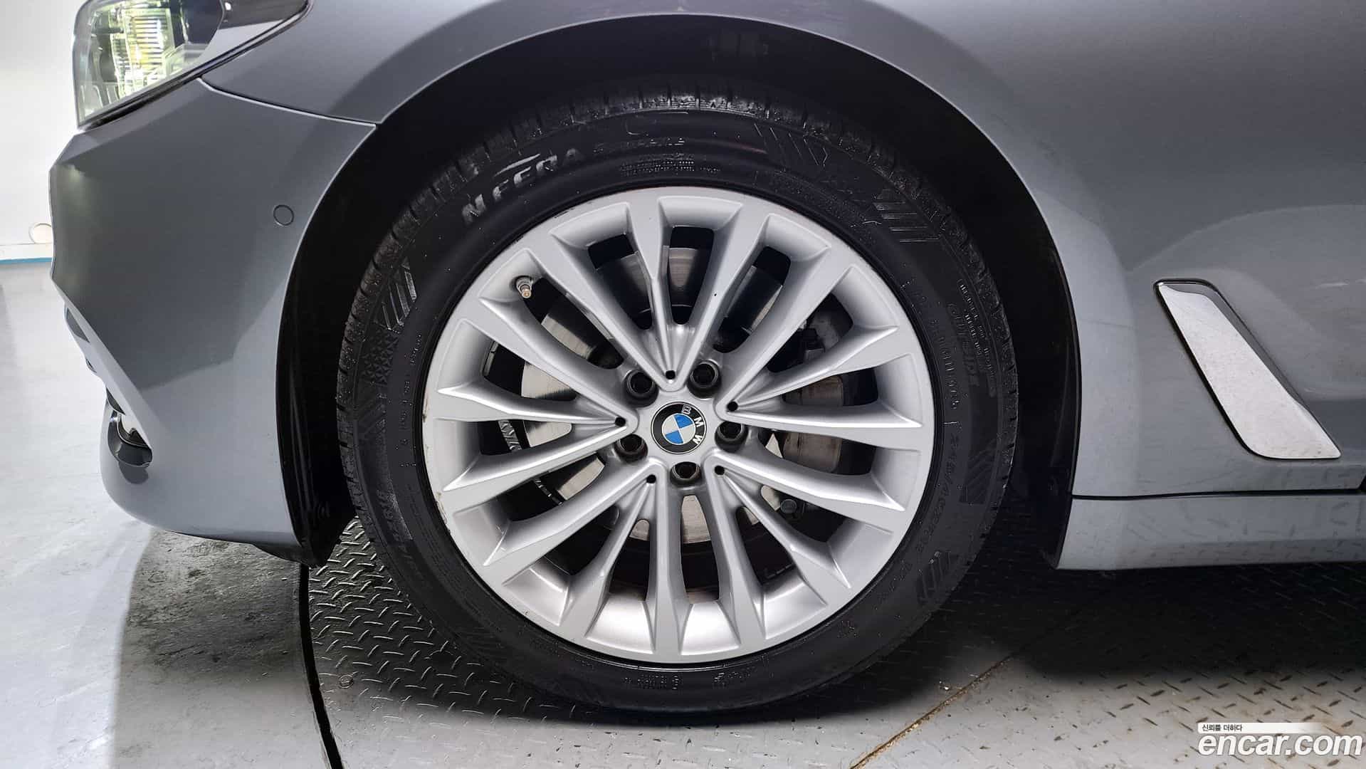 5-Series BMW 2019.6-OUTER-005