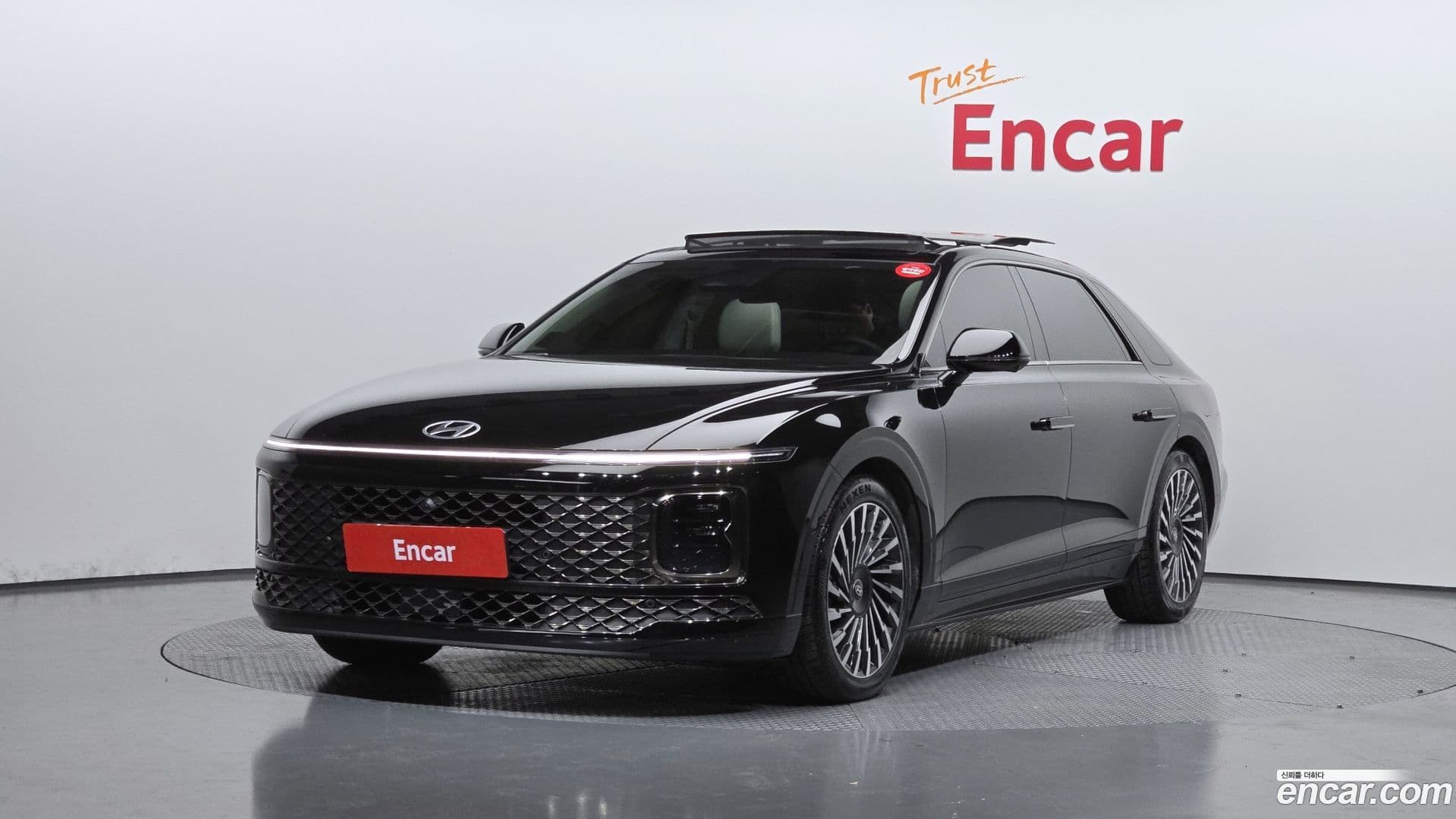Main__Slider__Photo:Grandeur Hyundai 2023.1-0