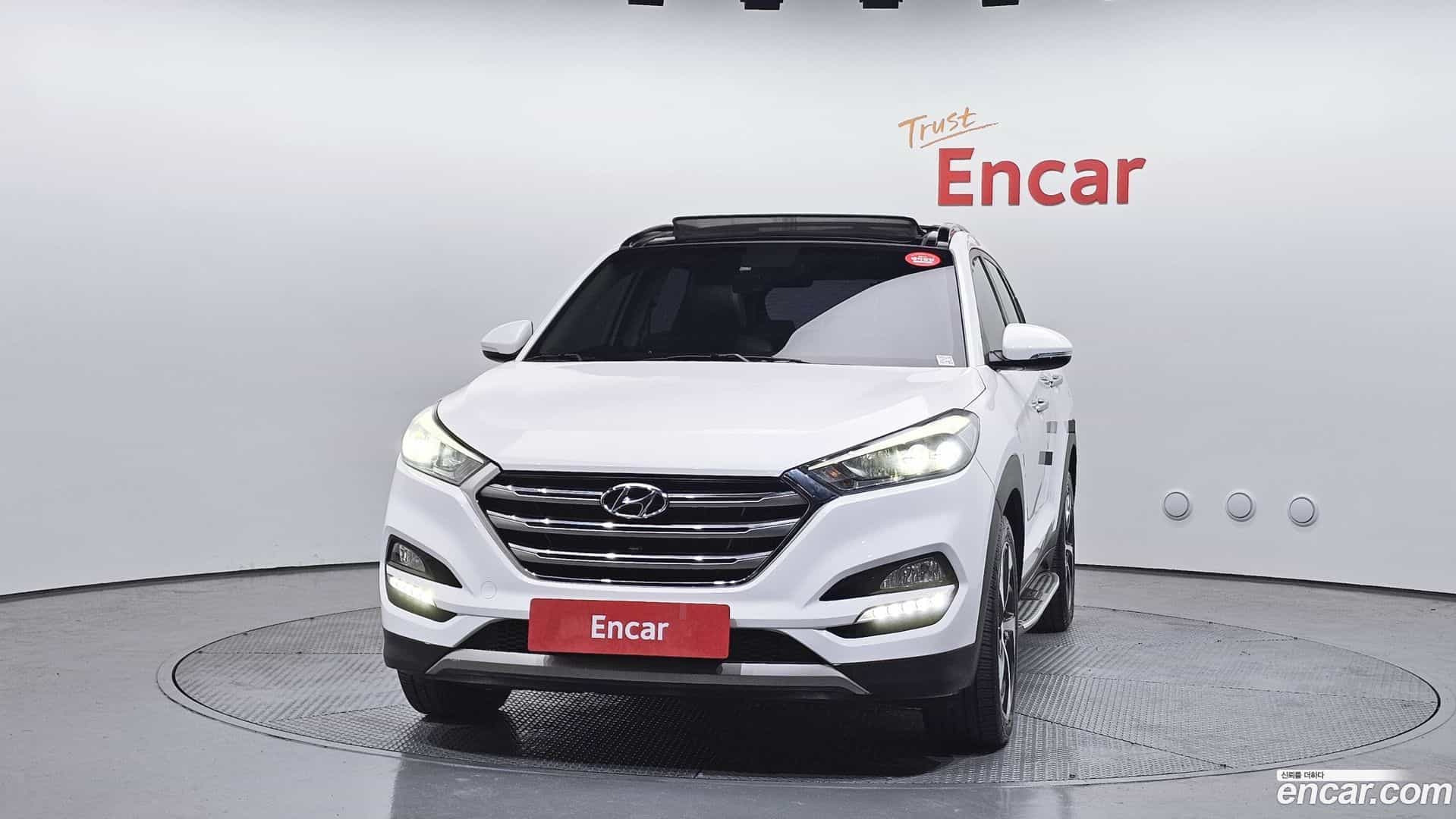 Tucson Hyundai 2016.5-OUTER-003
