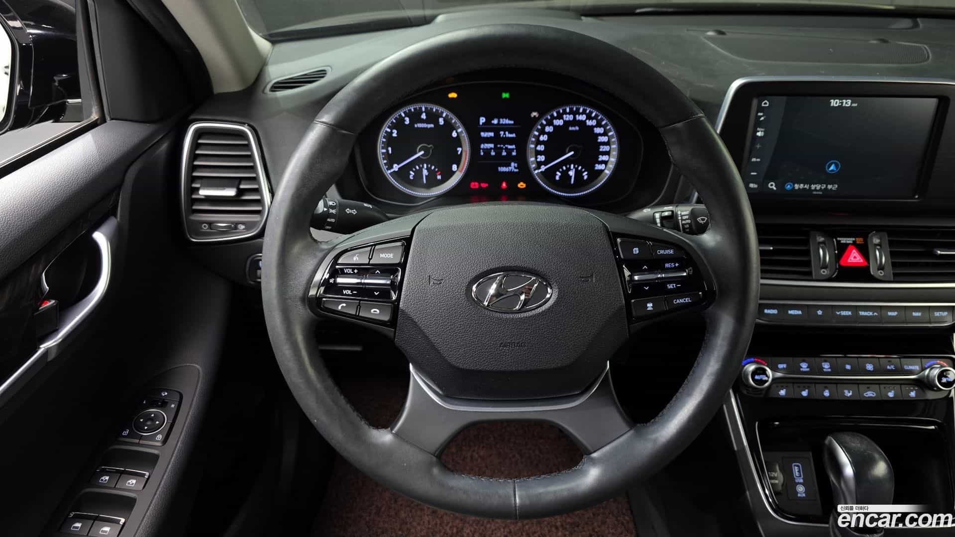 Grandeur Hyundai 2017.1-OPTION-021