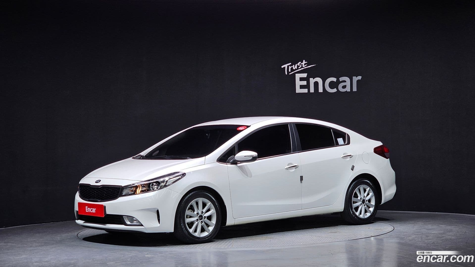Main__Slider__Photo:K3 Kia 2017.4-0