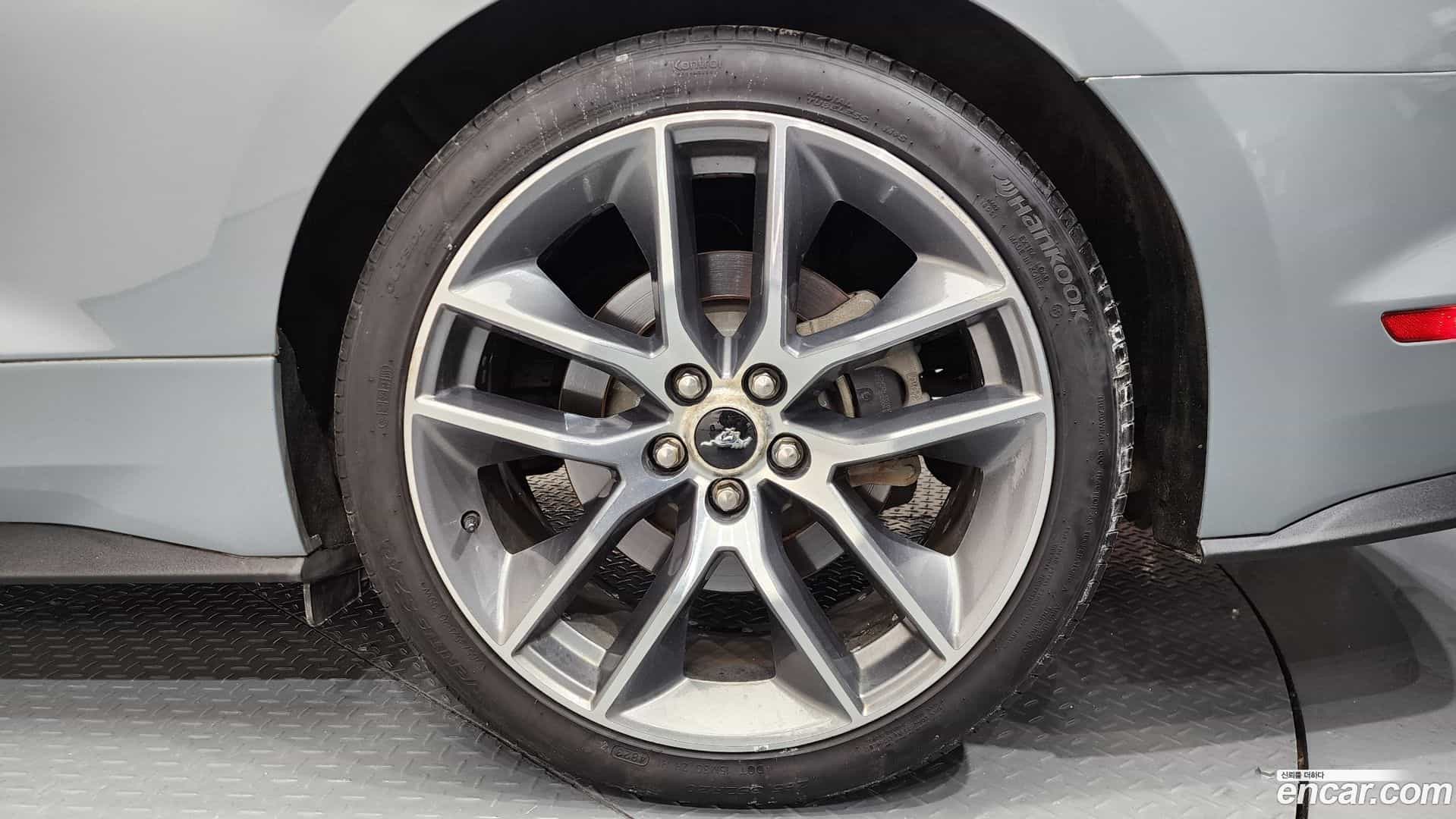 Mustang Ford 2015.1-OUTER-005