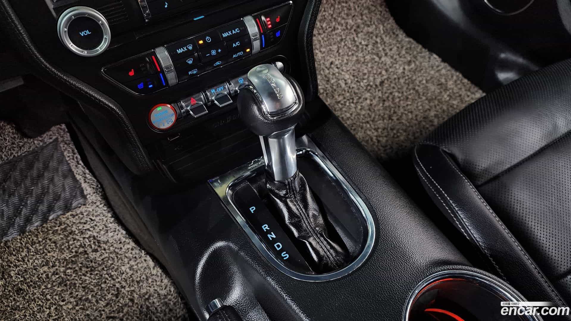 Mustang Ford 2015.1-INNER-009
