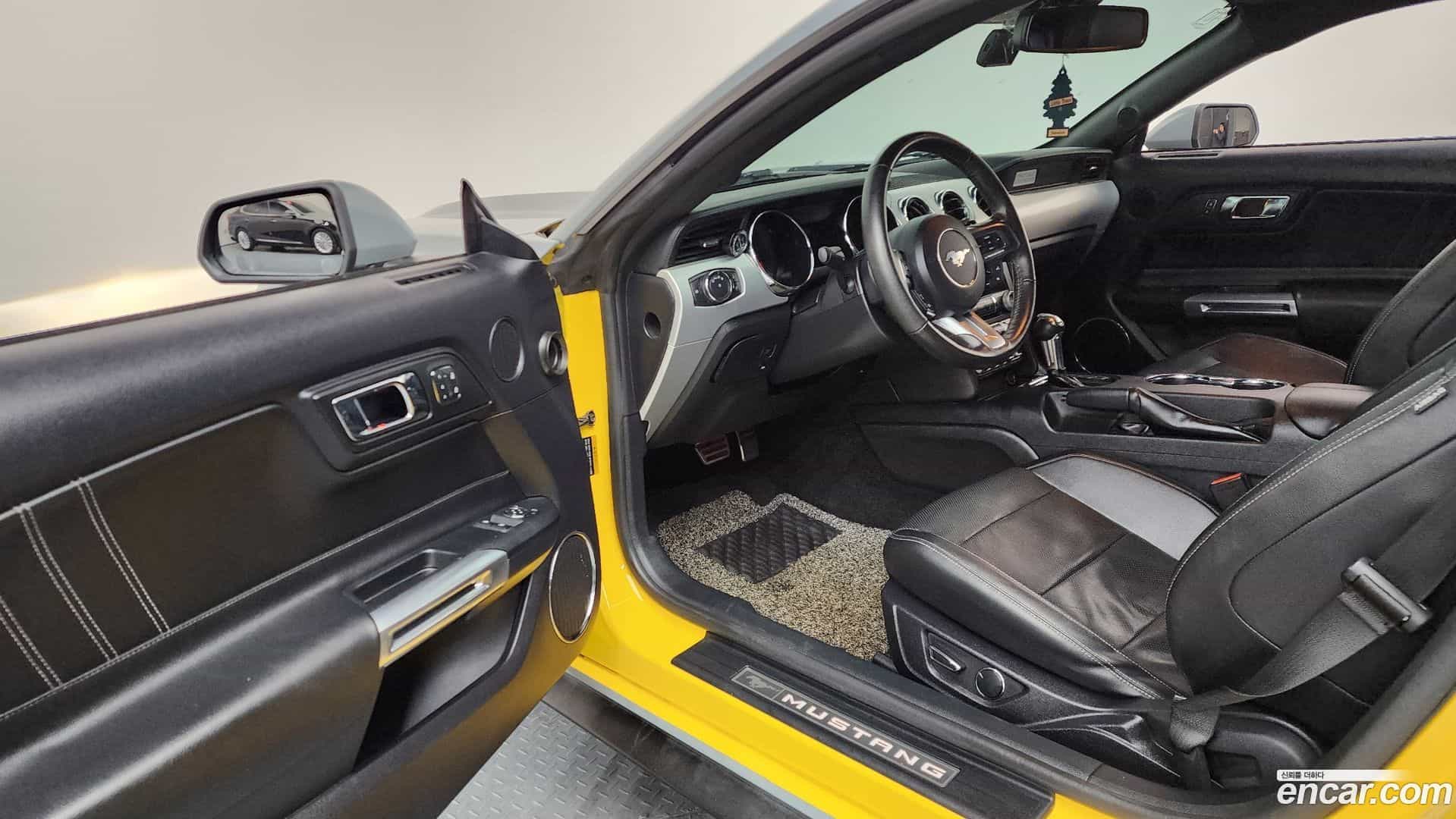 Mustang Ford 2015.1-INNER-010