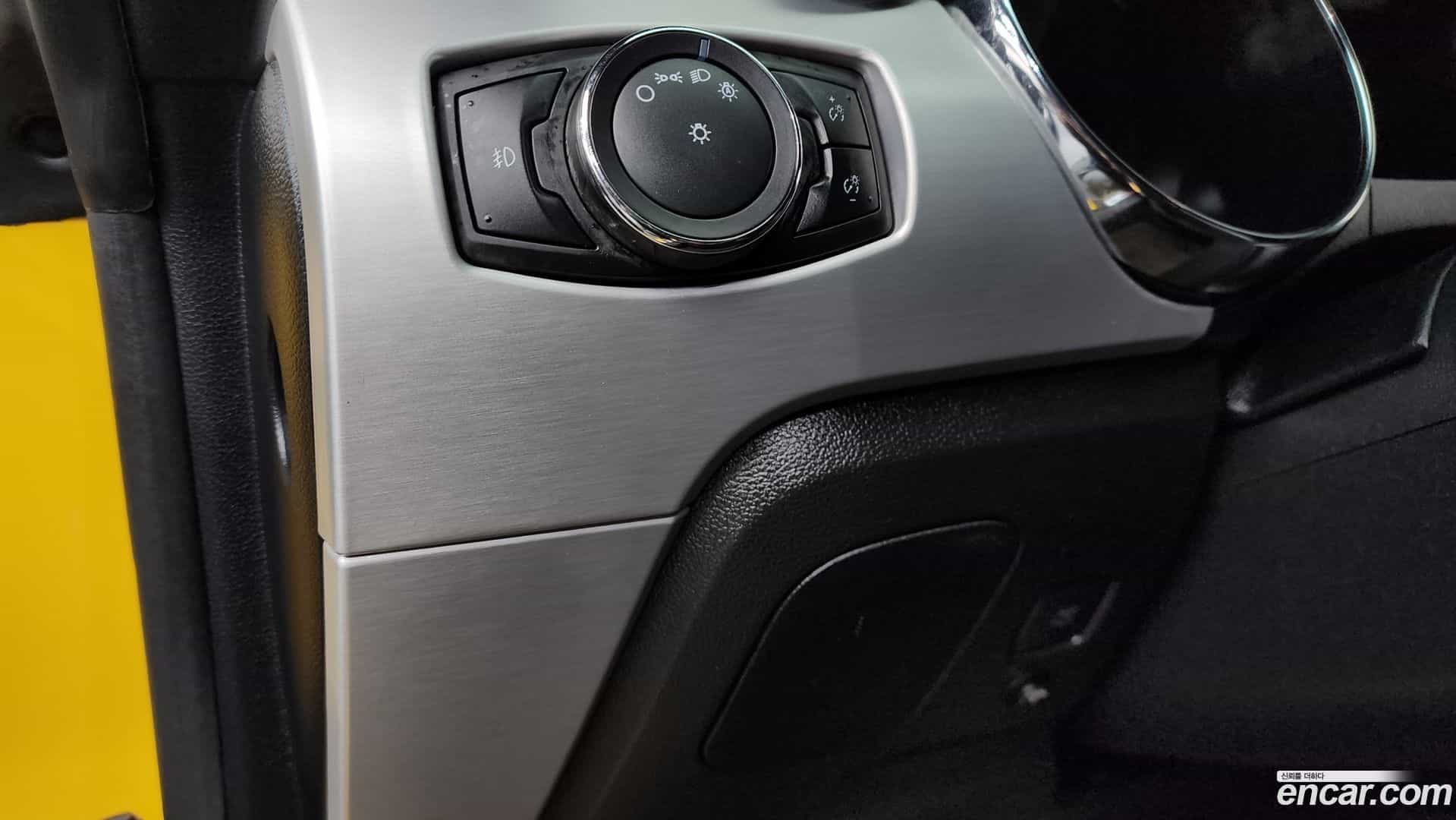 Mustang Ford 2015.1-OPTION-019