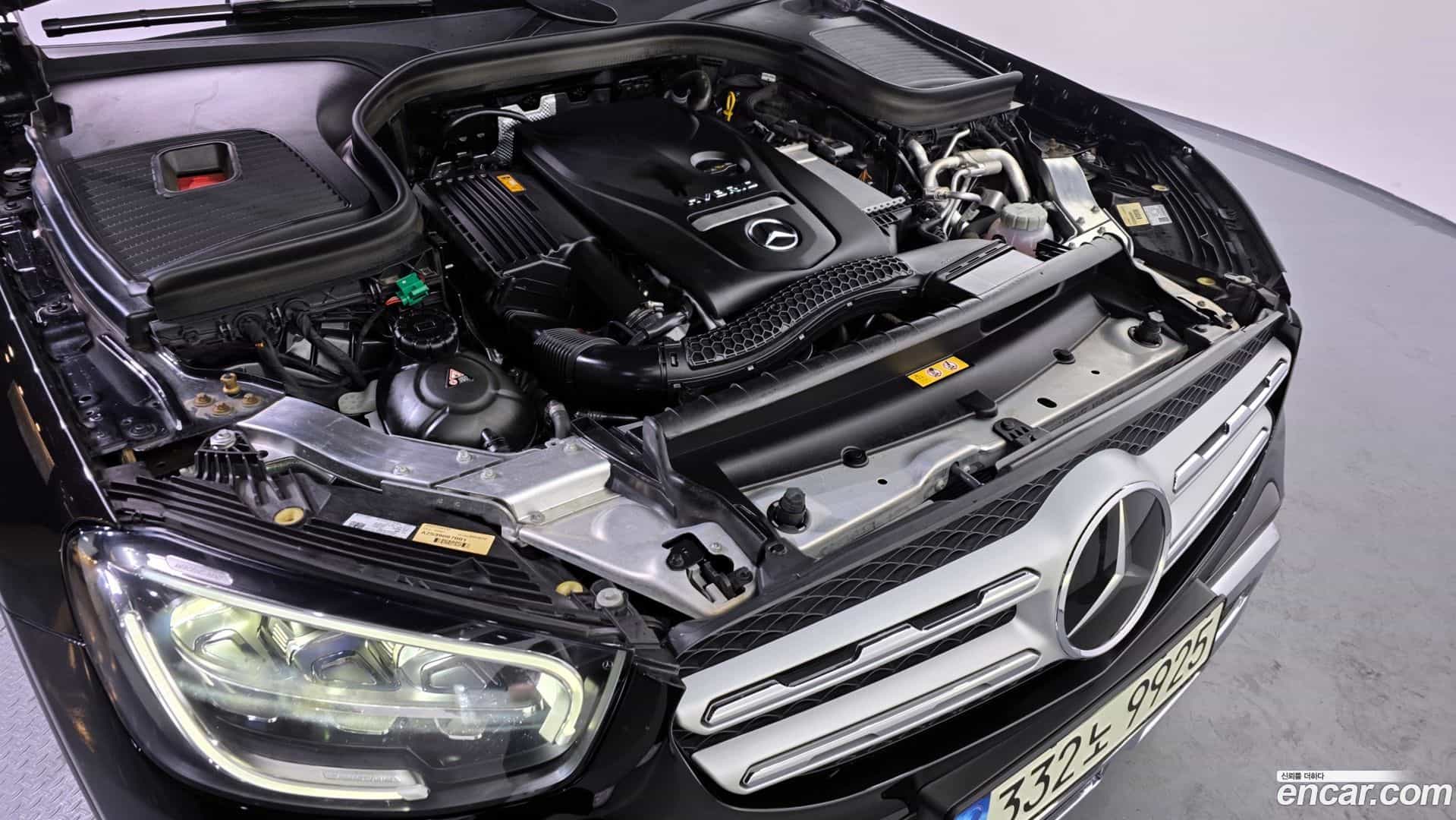 GLC-Class Mercedes-Benz 2021.8-INNER-006