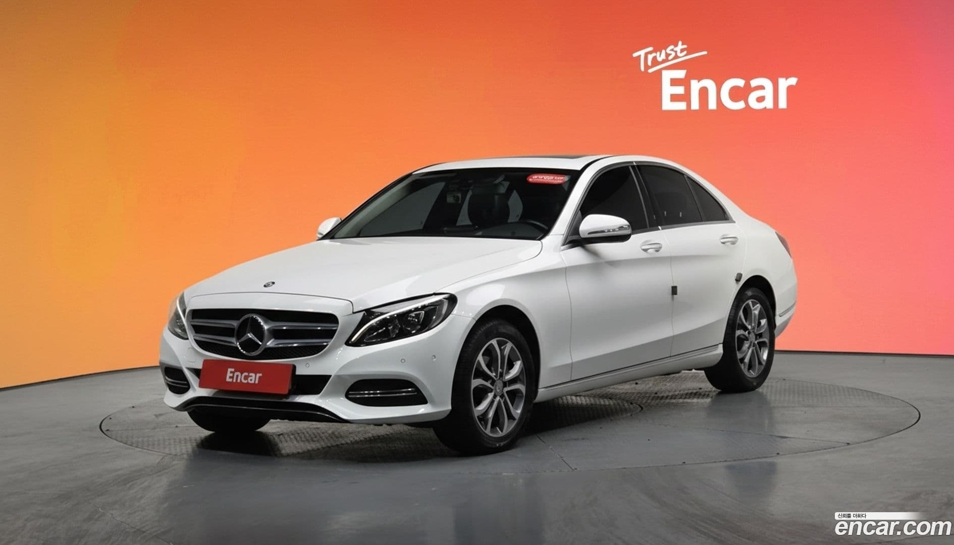 Main__Slider__Photo:C-Class Mercedes-Benz 2014.7-0