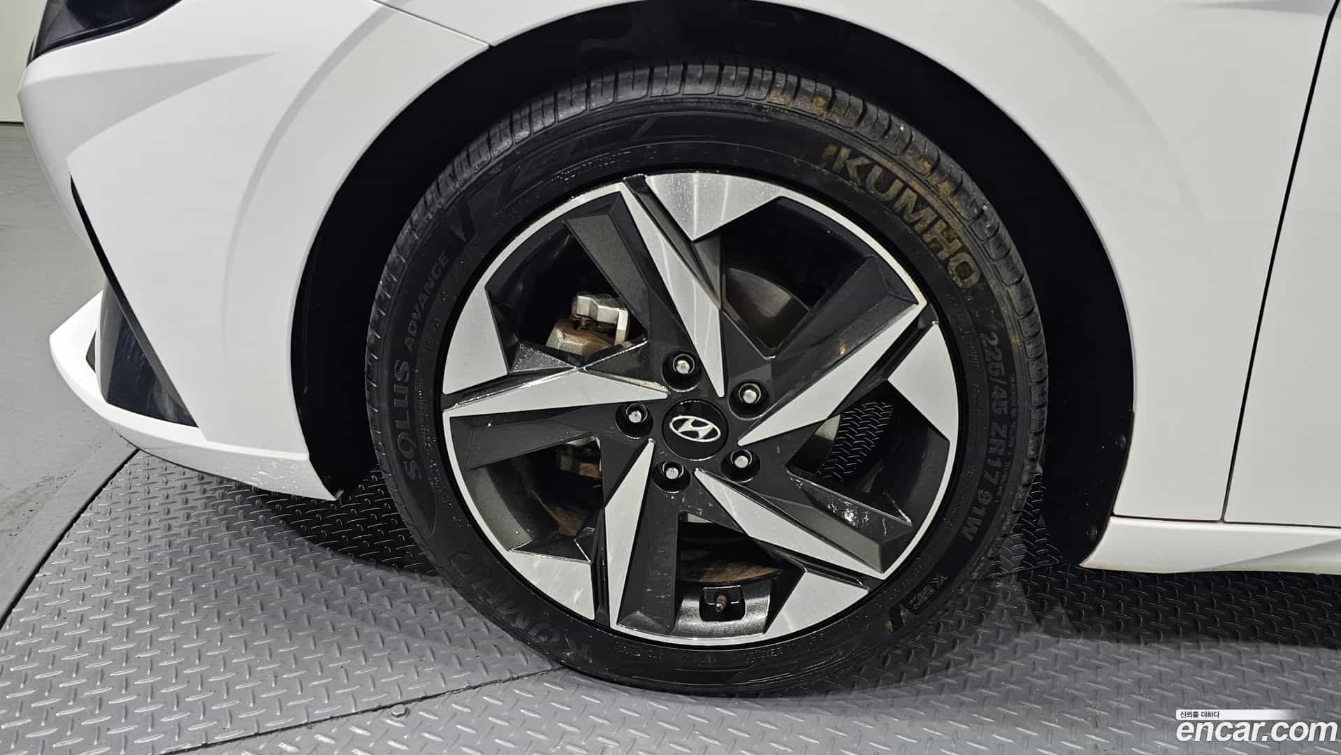 AVANTE Hyundai 2021.0-OUTER-005