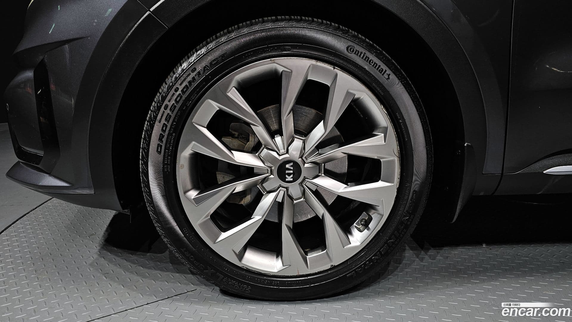 Main__Slider__Photo:Sorento Kia 2020.4-4