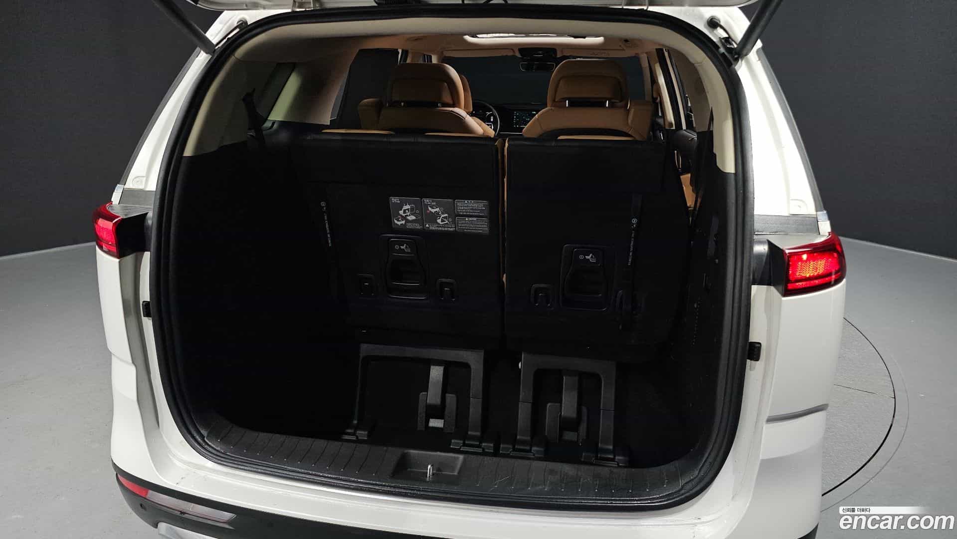 Canival Kia 2021.4-OPTION-024