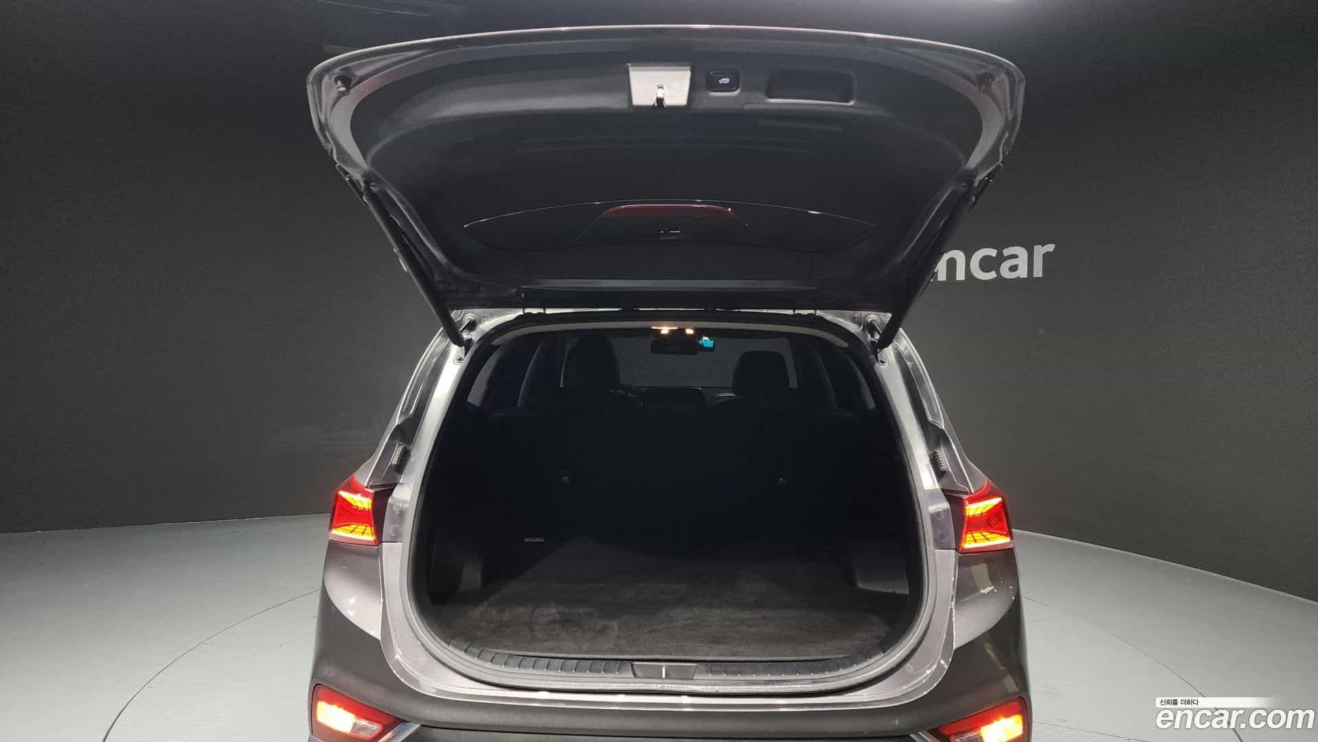Santafe Hyundai 2019.6-OPTION-024