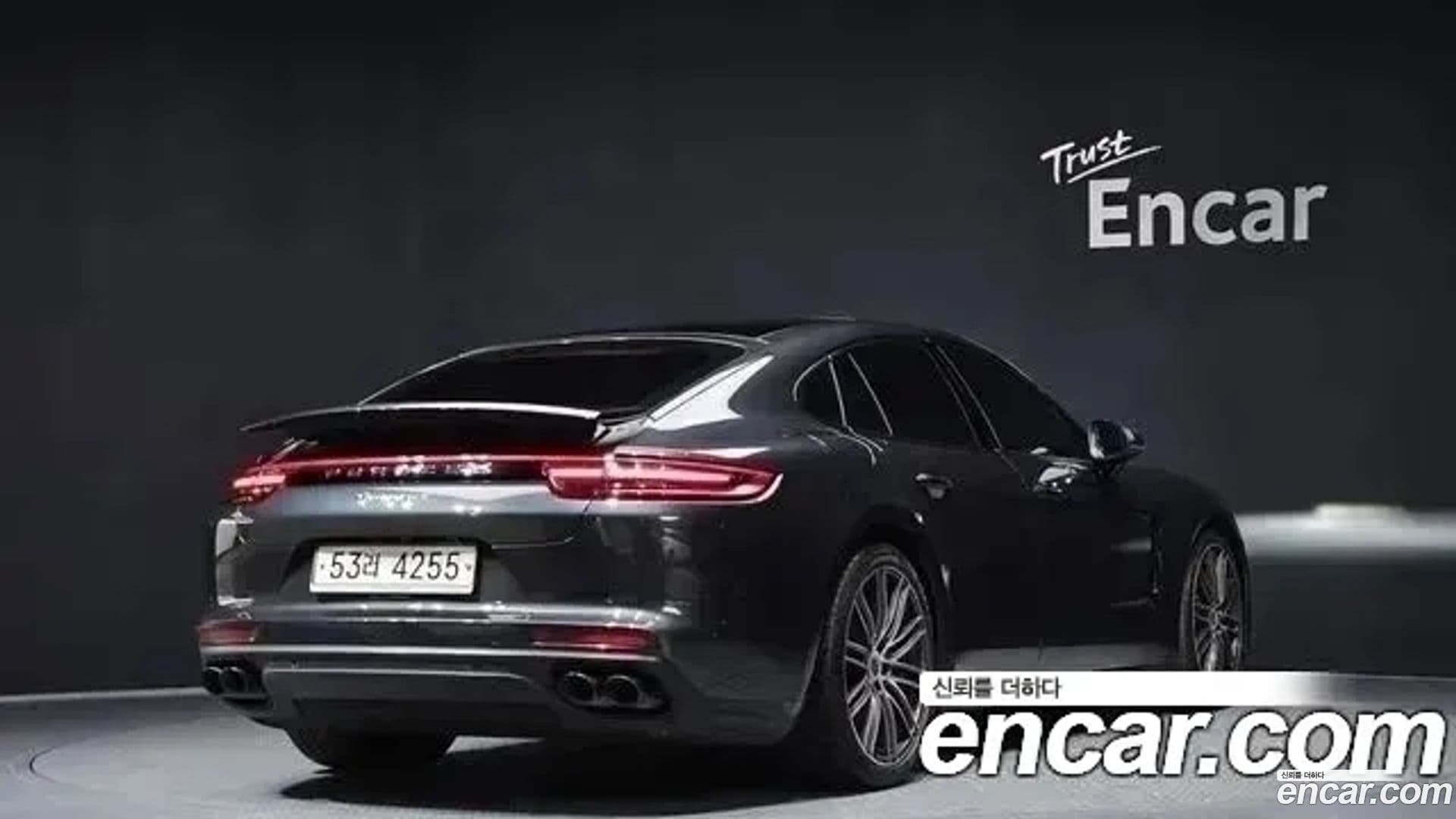 Main__Slider__Photo:Panamera Porsche 2018.1-0
