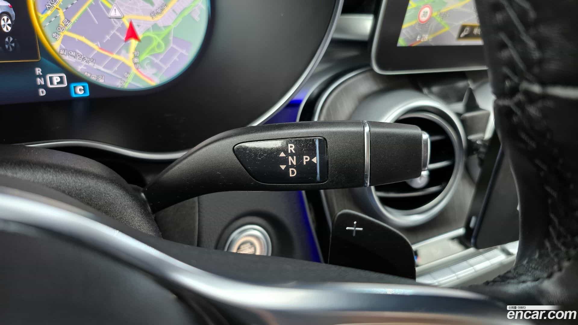 GLC-Class Mercedes-Benz 2023.3-INNER-009