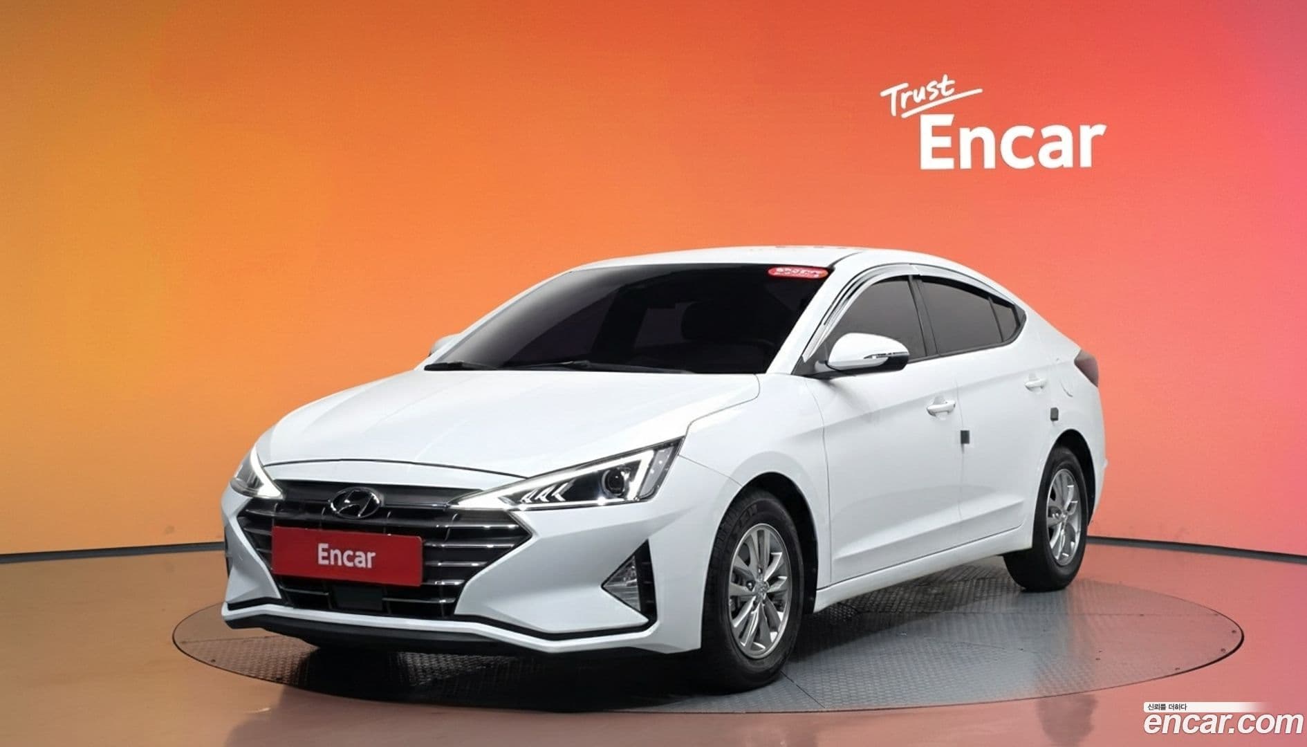 Main__Slider__Photo:AVANTE Hyundai 2019.8-0