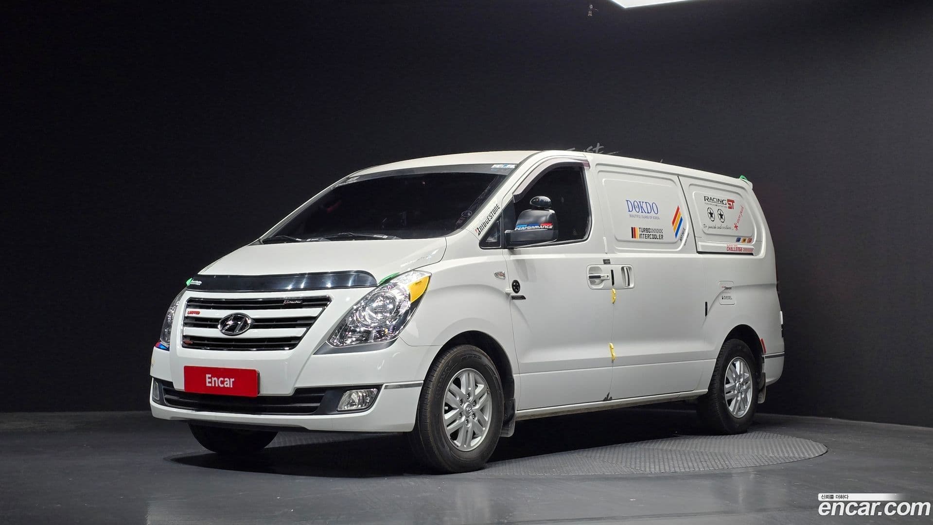 Main__Slider__Photo:Starex Hyundai 2015.9-0