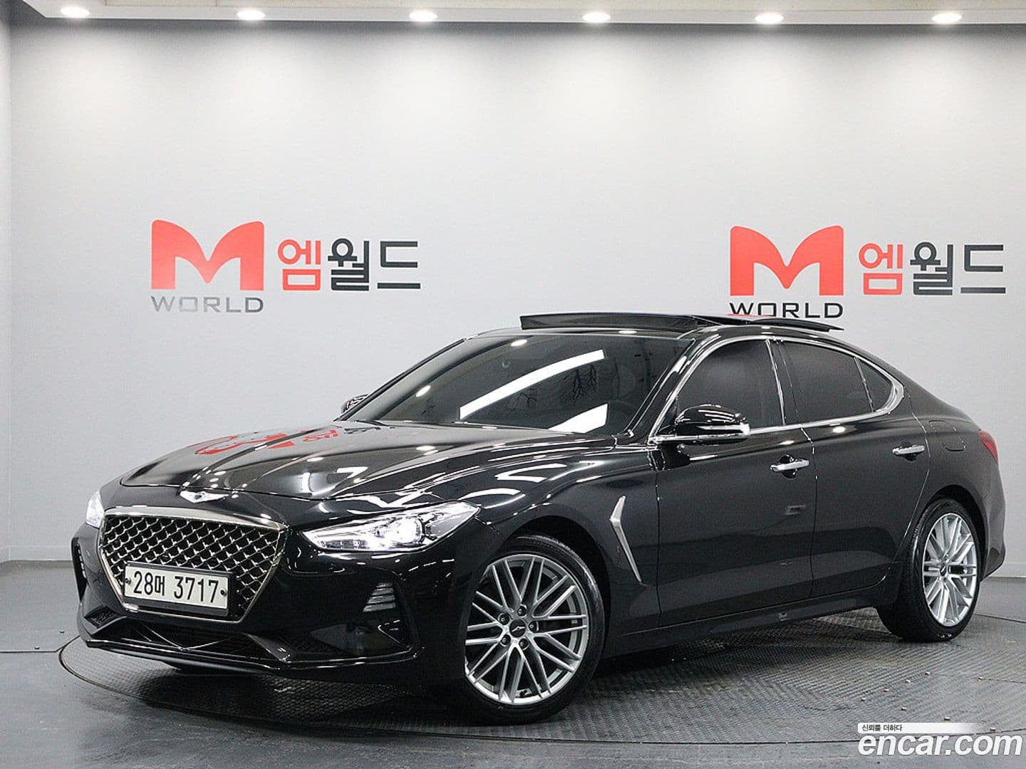 Main__Slider__Photo:G70 Genesis 2019.1-0