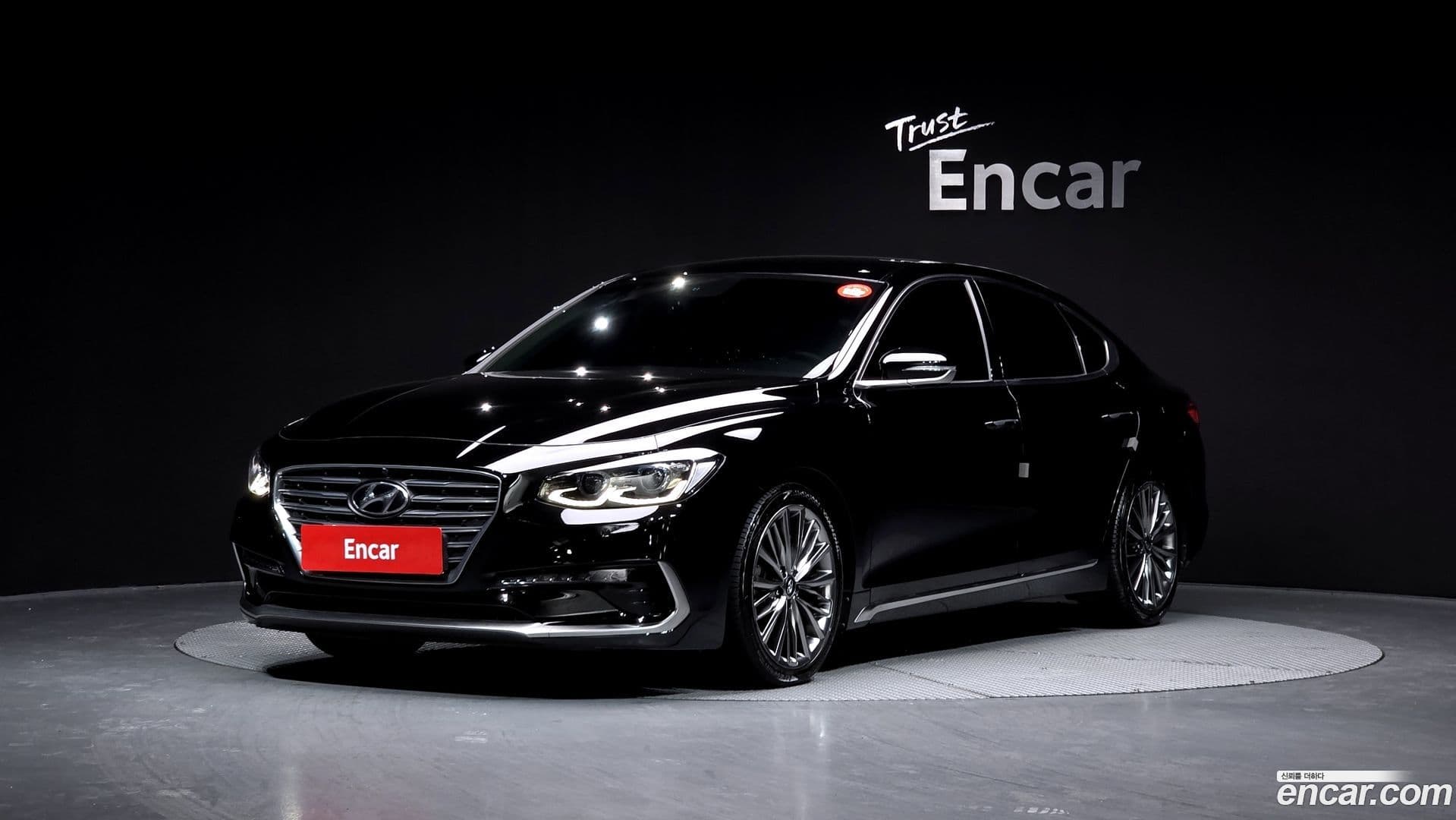 Main__Slider__Photo:Grandeur Hyundai 2017.3-0
