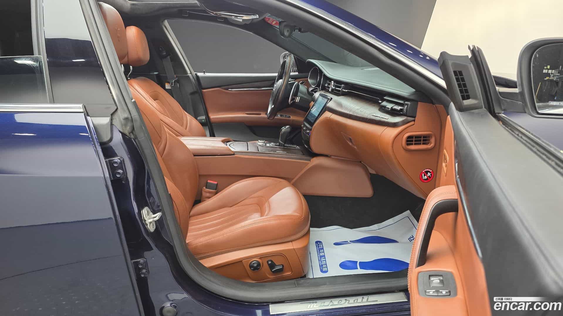 Quattroporte Maserati 2017.10-INNER-010