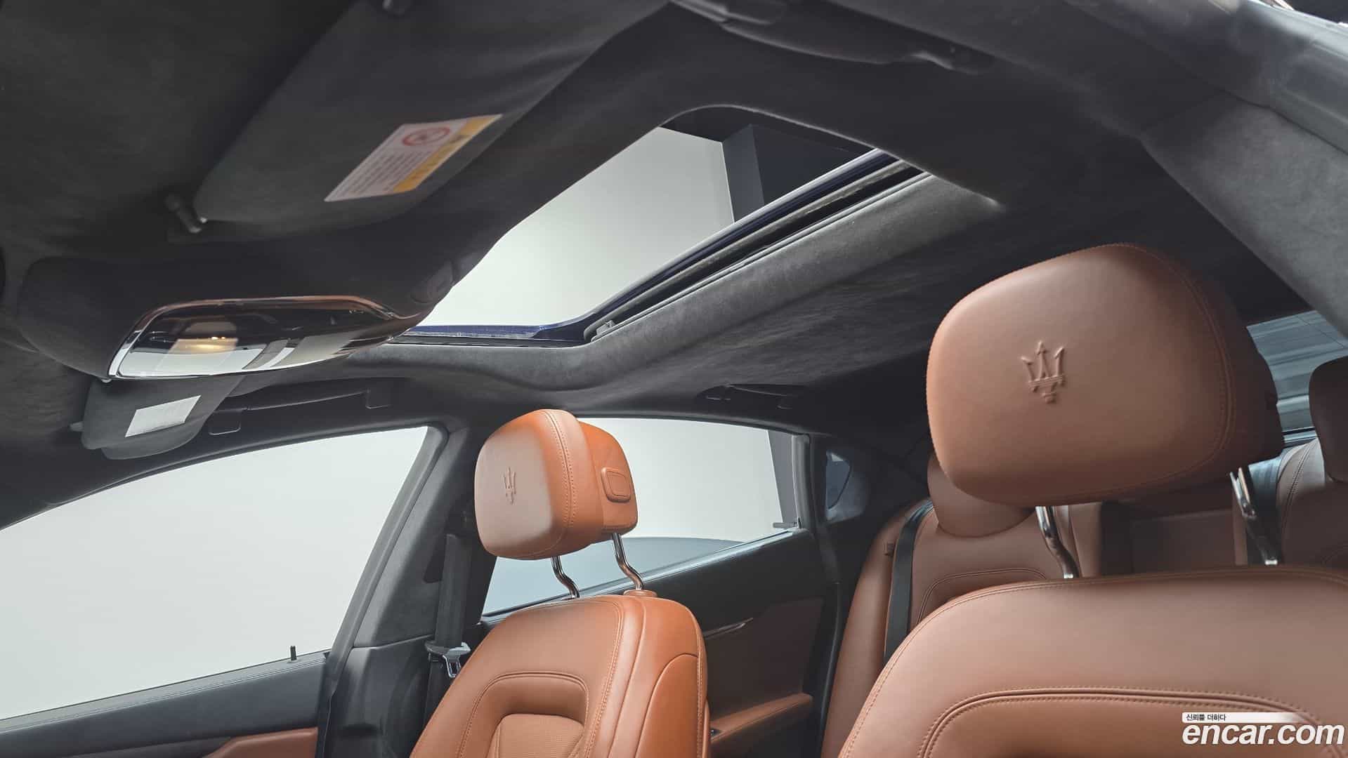 Quattroporte Maserati 2017.10-OPTION-023