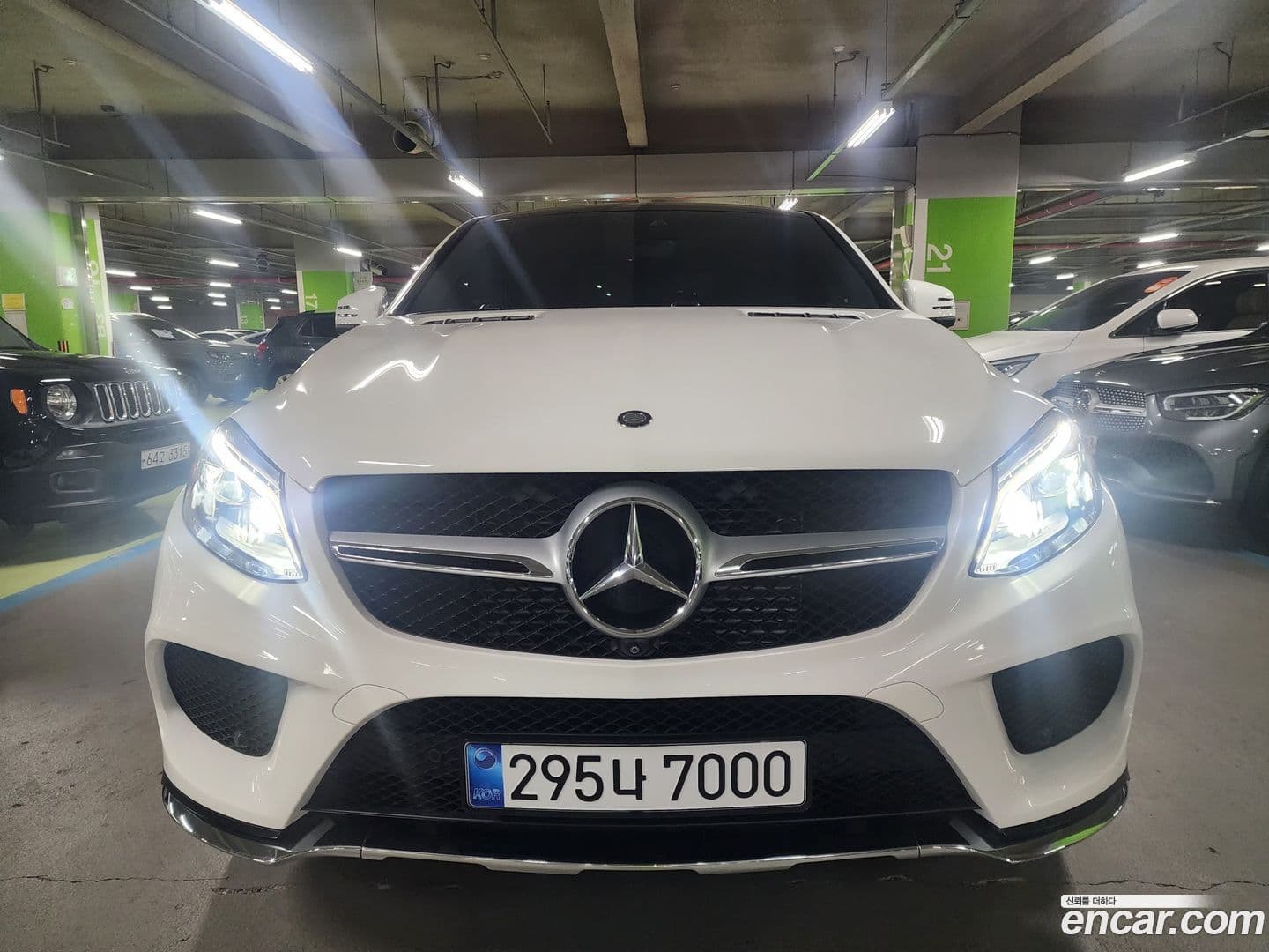 Main__Slider__Photo:GLE-Class Mercedes-Benz 2017.0-0